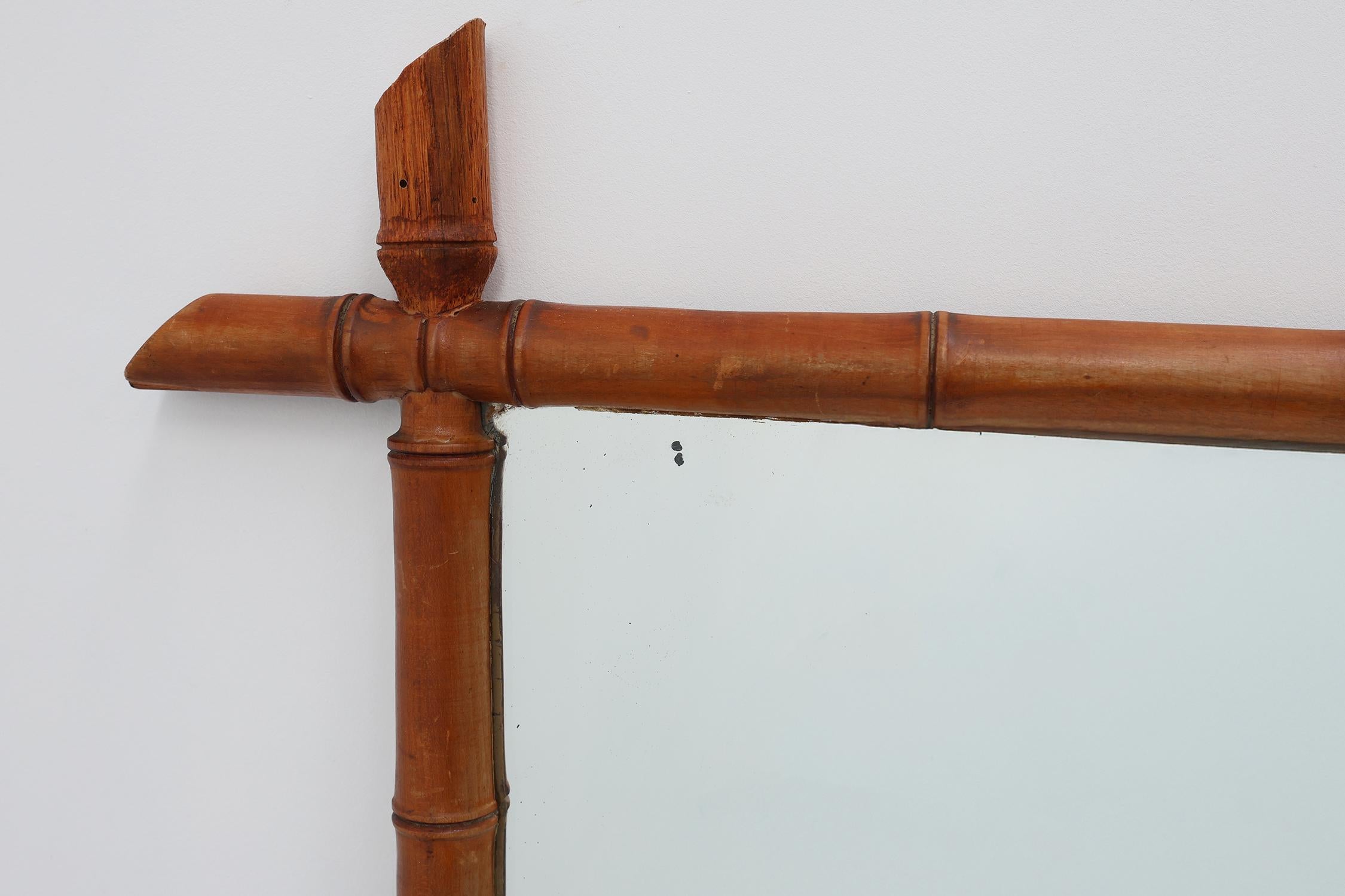 Mid-Century Modern Miroir mural rectangulaire en faux bambou du 20e siècle, France ca. 1960 en vente