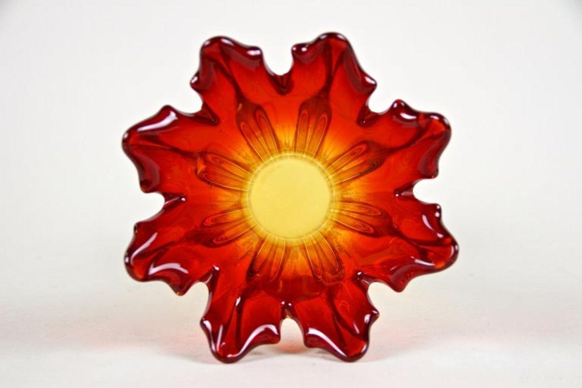 Jarrón de Cristal Murano Sommerso Rojo/Ámbar del Siglo XX - Mediados de Siglo, IT ca. 1960 en venta 8