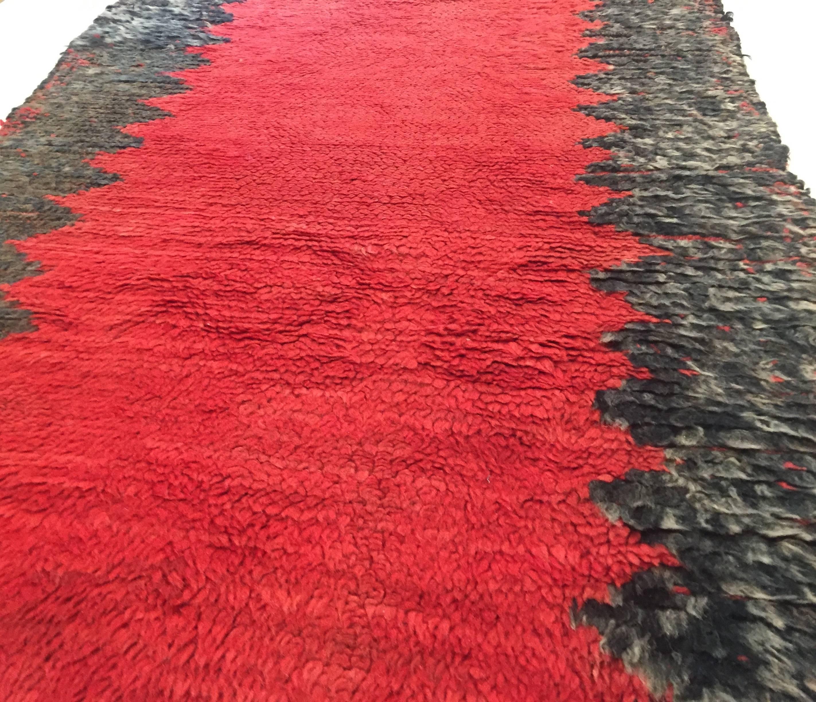 20th Century Red and Black in Wool Berber Tribal Imouzzer-Kandar Rug, 1960s For Sale 2