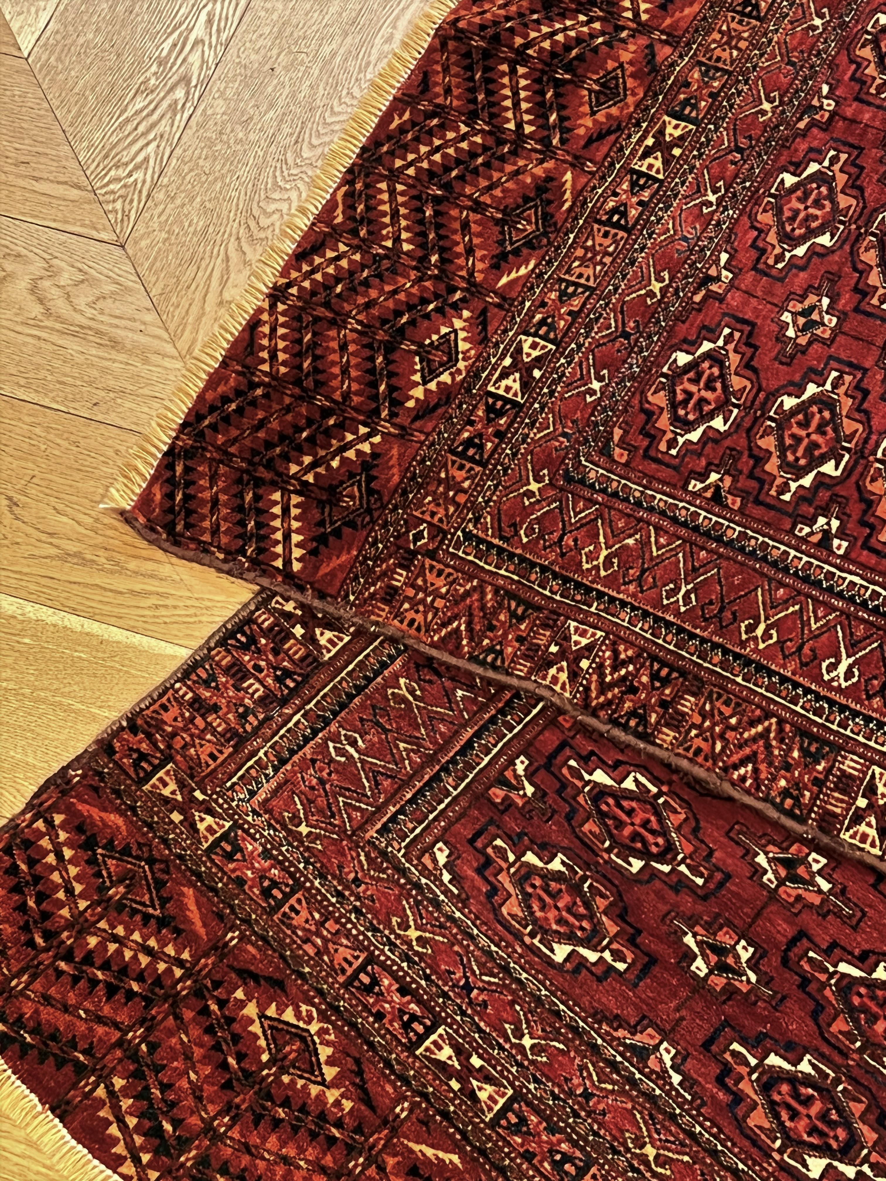 Roter und blauer geometrischer kaukasischer Nomad- Chuval-Teppich des 20. Jahrhunderts im Angebot 6