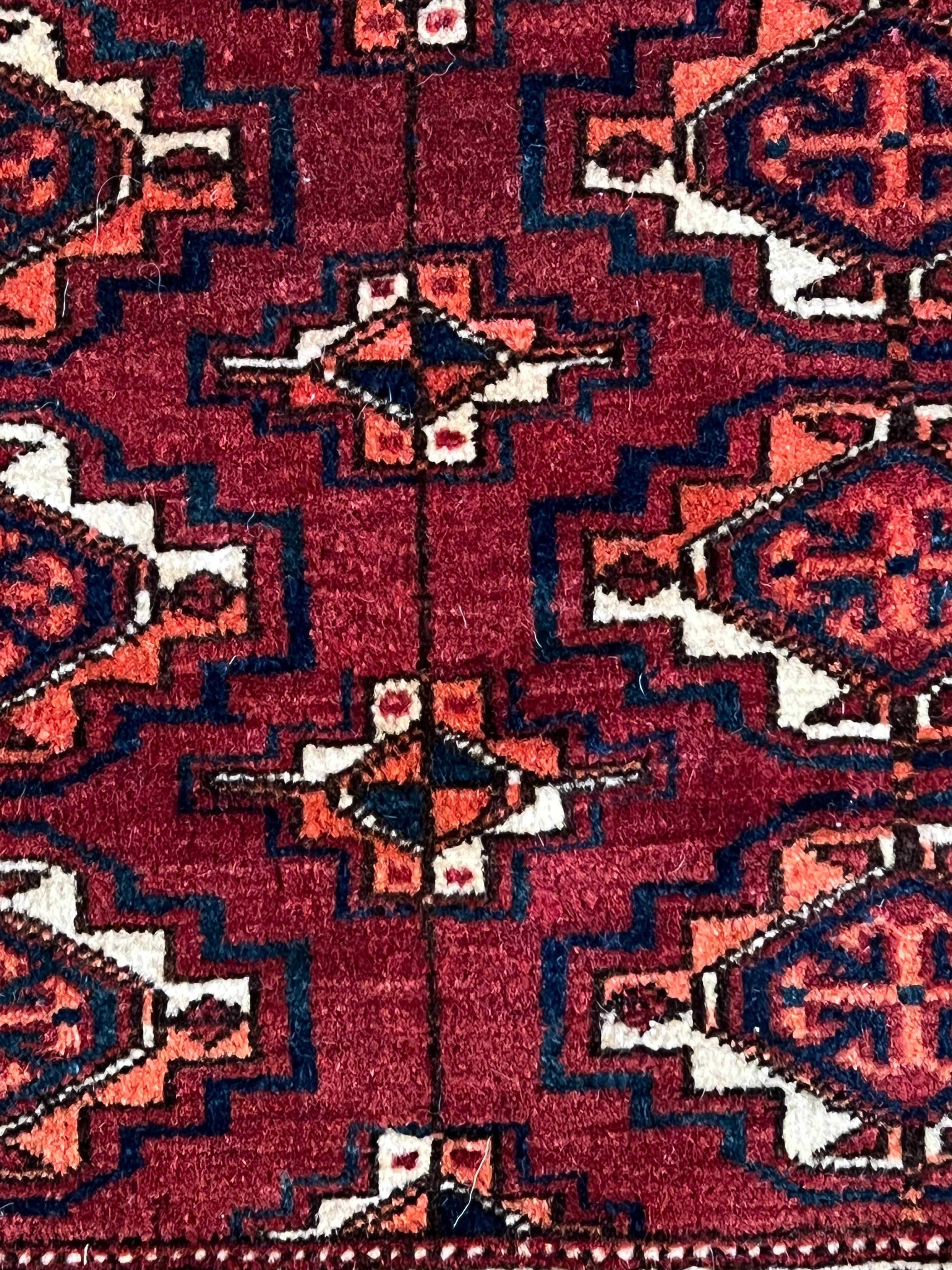 Hand-Knotted 20th Century Red Blu Geometric MultiBorders Turkmenistan Rug, ca 1910 For Sale