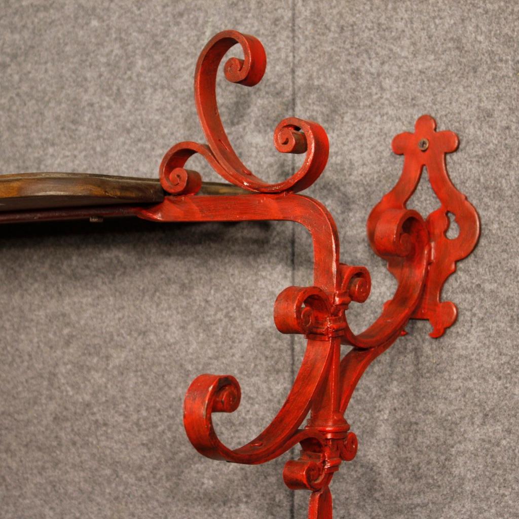 20th Century Red Iron and Wooden Shelves French Étagère, 1960 In Good Condition In Vicoforte, Piedmont