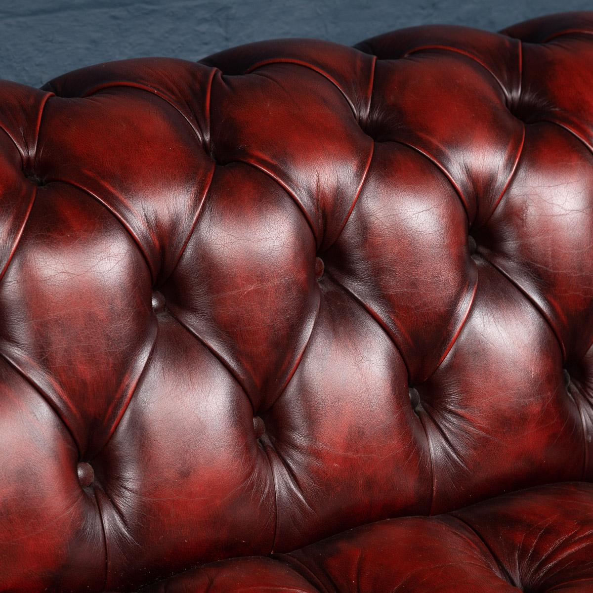 20th Century Red Leather Chesterfield Sofa with Button Down Seat, circa 1970 5