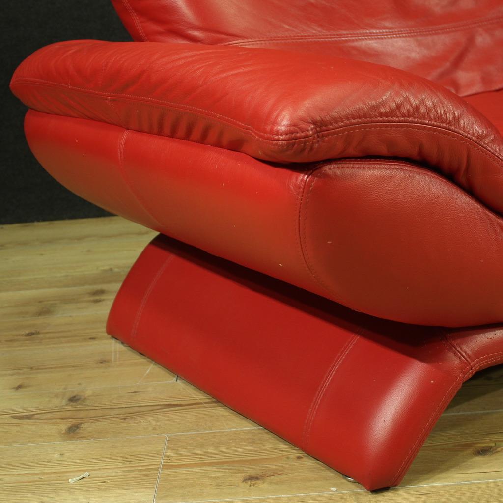 20th Century Red Leather Italian Modern Sofa Daybed, 1980 For Sale 6