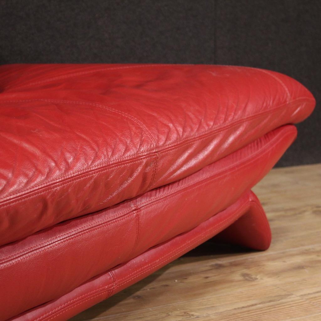 20th Century Red Leather Italian Modern Sofa Daybed, 1980 For Sale 5