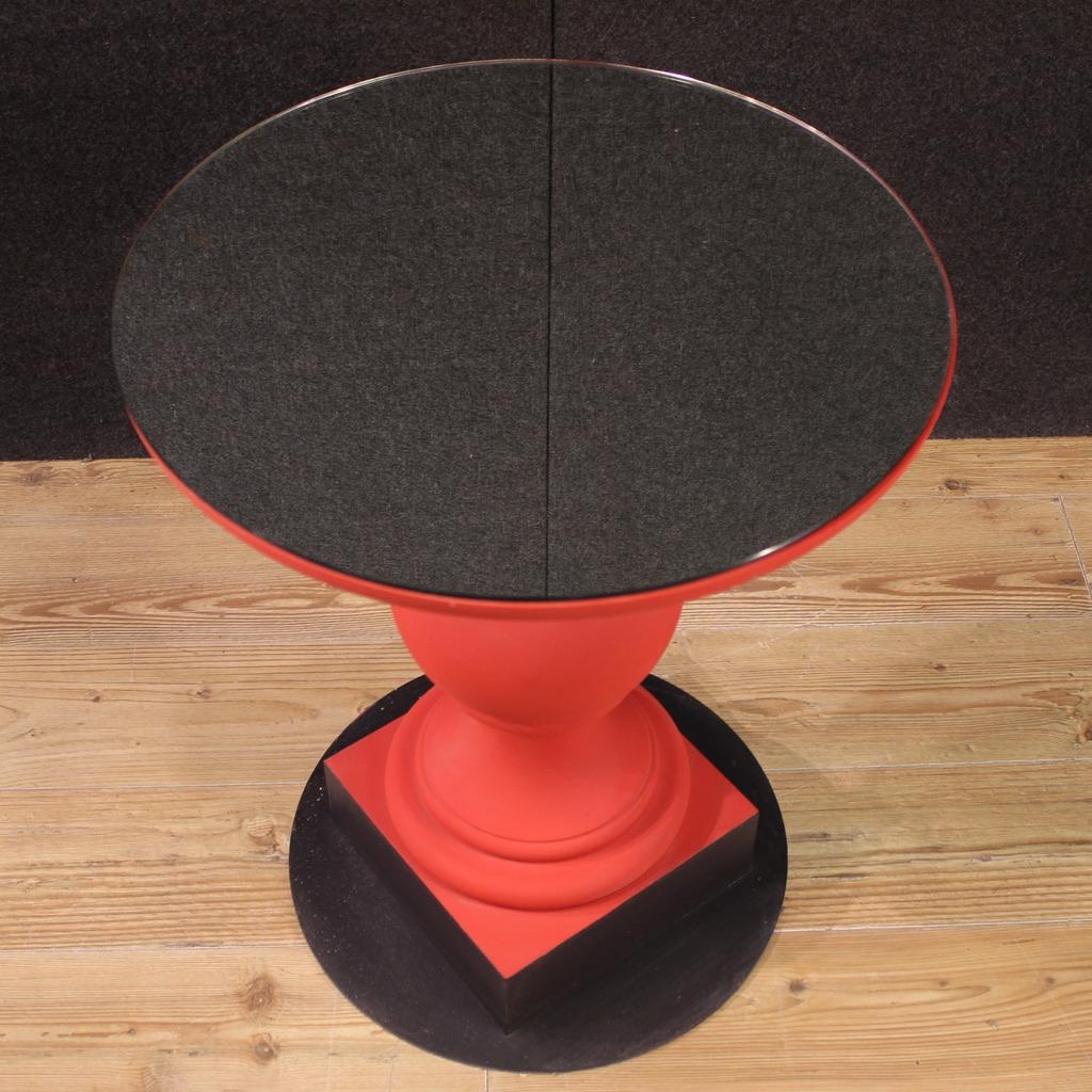 Miroir Table d'appoint ronde en bois peint en rouge du 20e siècle, 1970 en vente