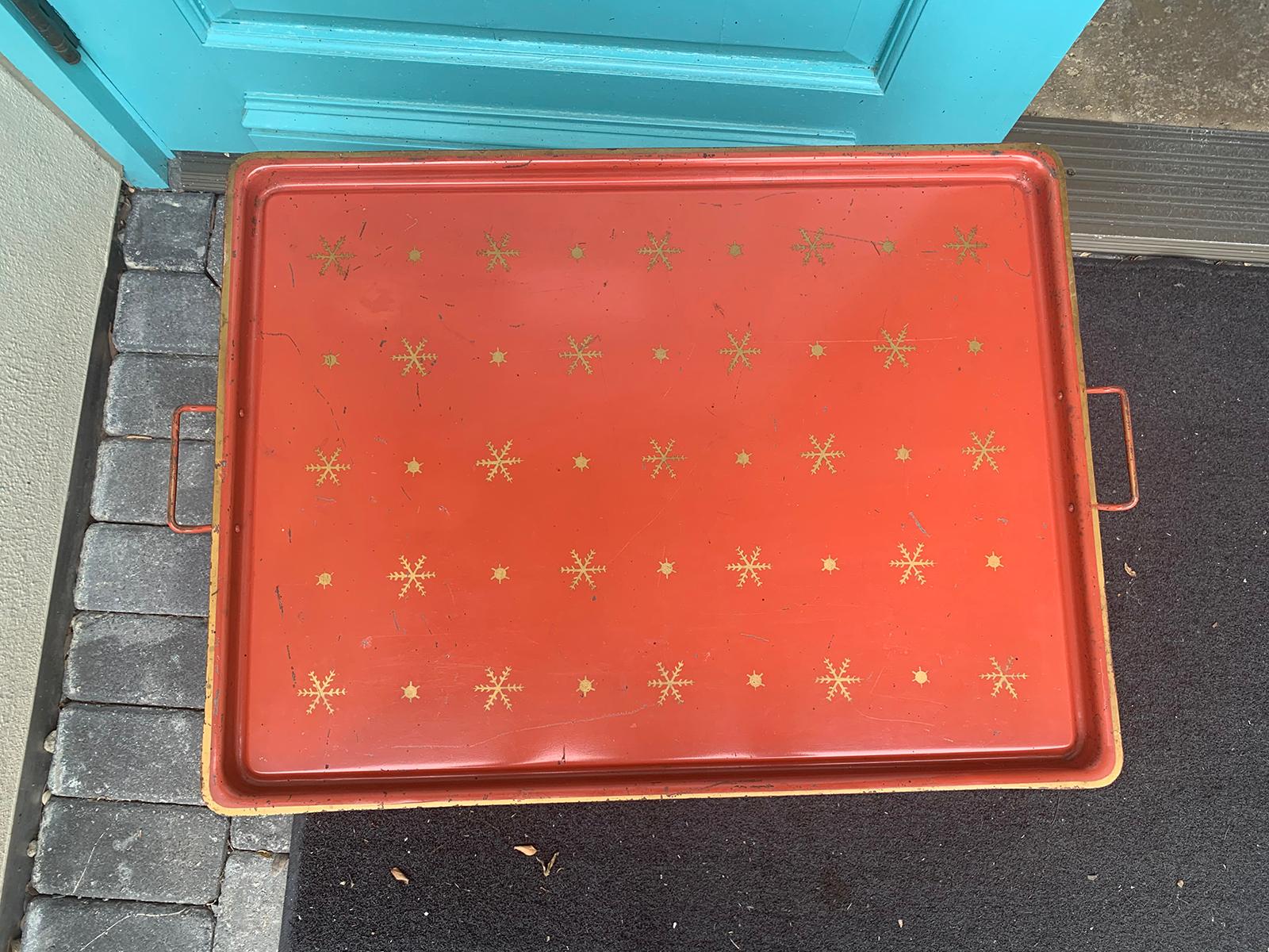20th Century Red Tole Tray on Stand with Star Detail In Good Condition For Sale In Atlanta, GA