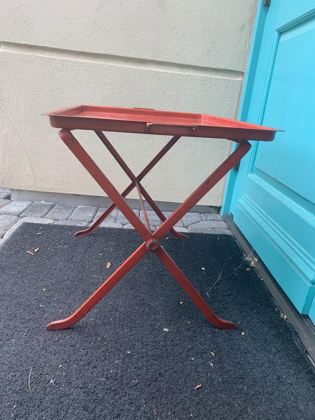 20th Century Red Tole Tray on Stand with Star Detail For Sale 1