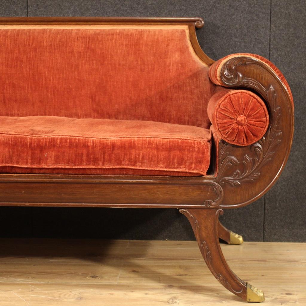 20th Century Red Velvet and Mahogany Wood French Sofa, 1930 1