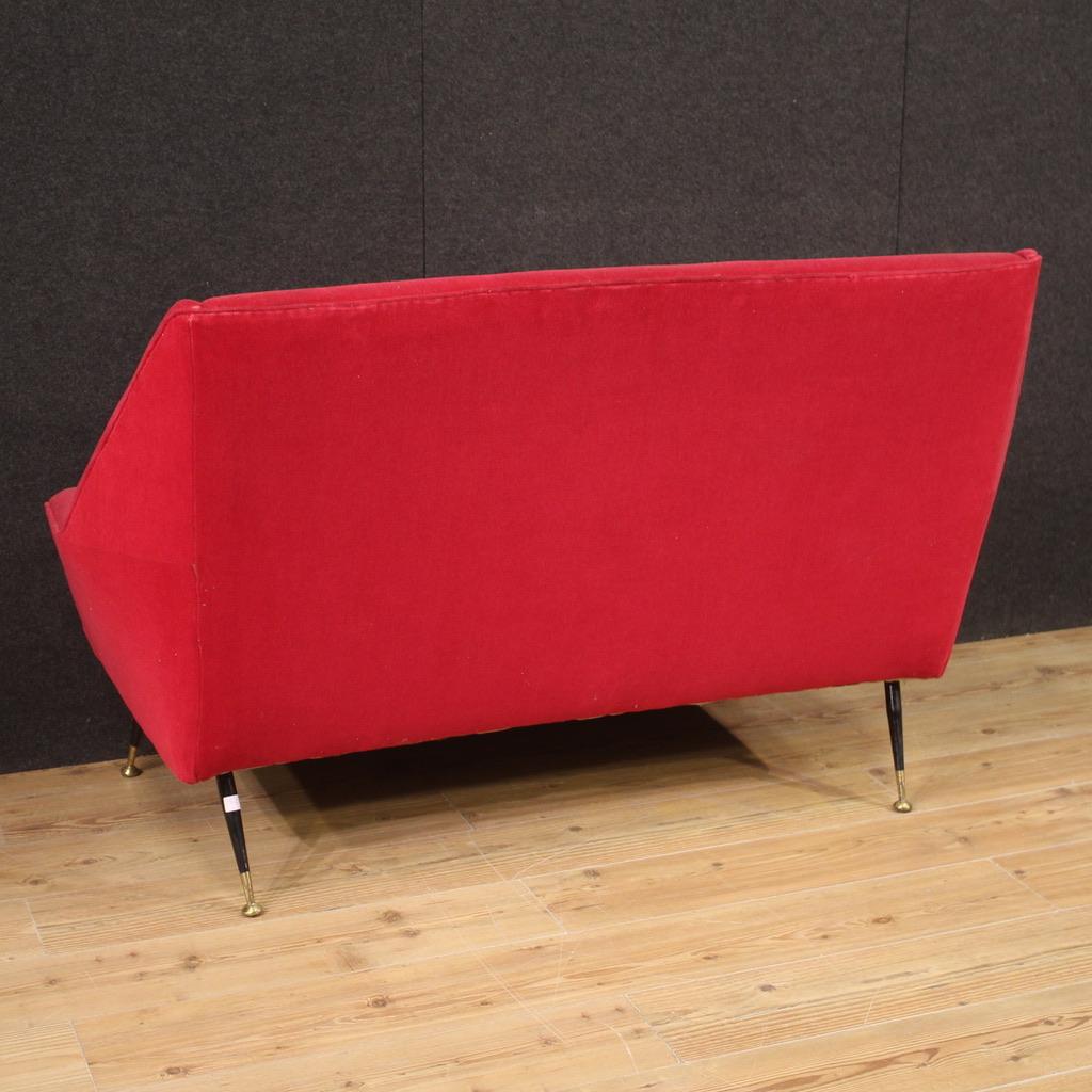 20th Century Red Velvet Italian Modern Sofa, 1960 For Sale 7