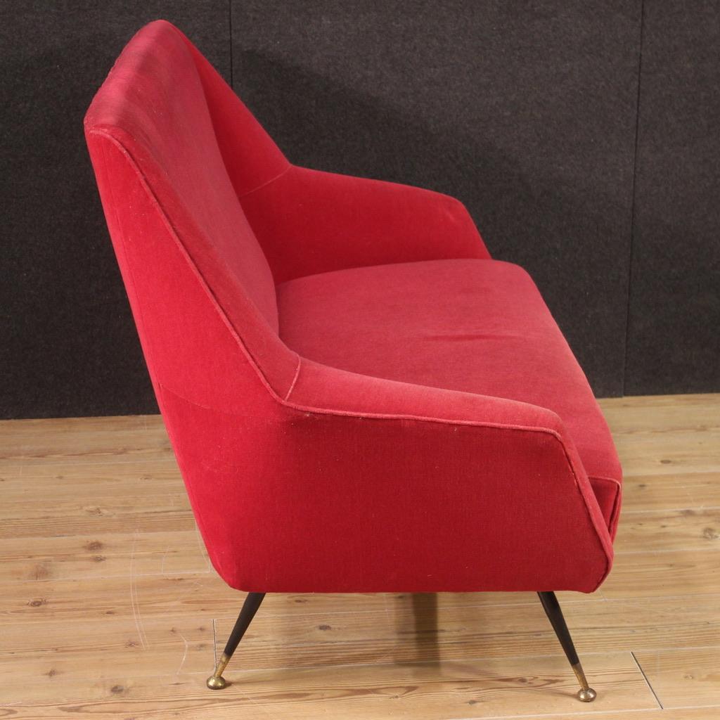 20th Century Red Velvet Italian Modern Sofa, 1960 For Sale 6