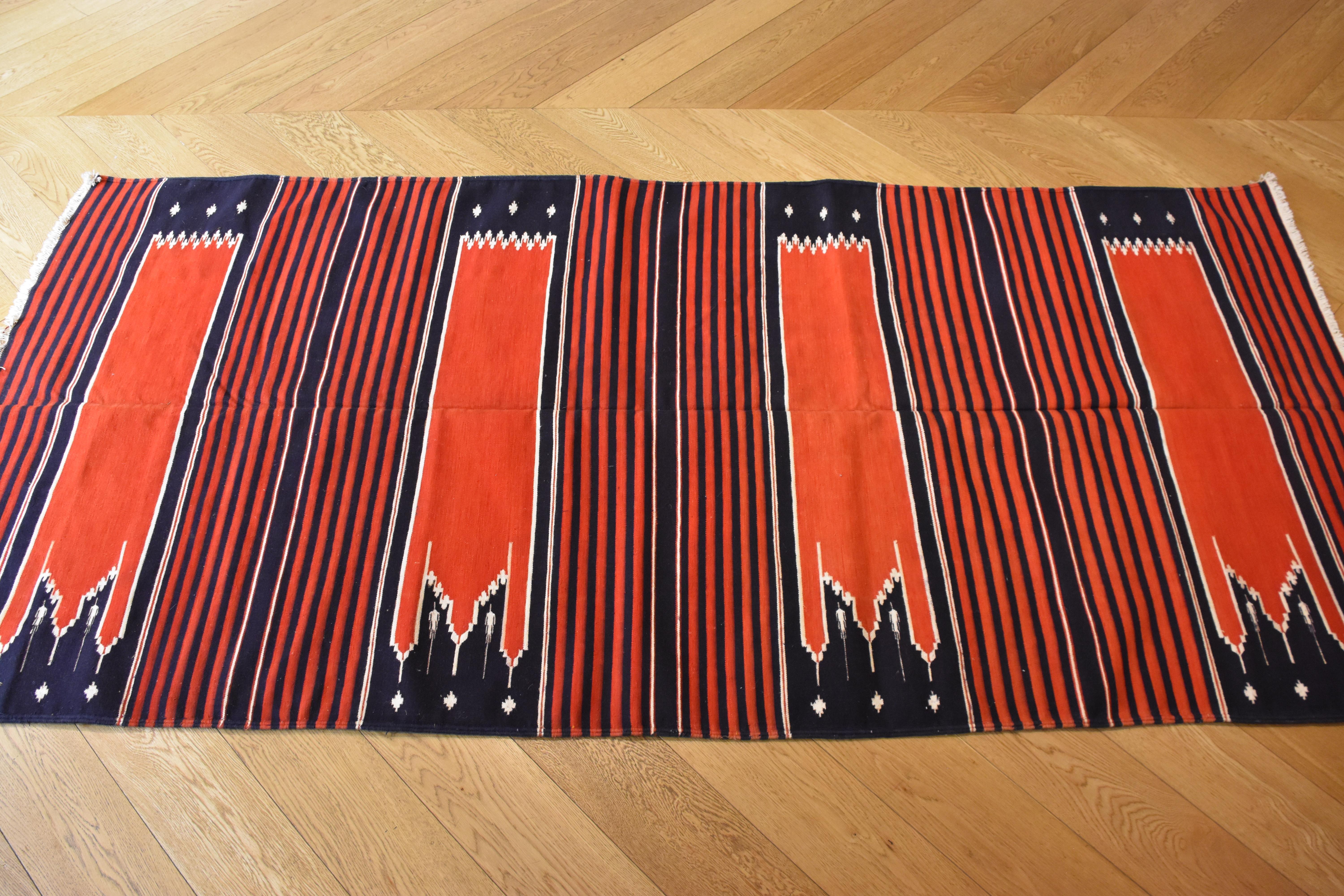 Hand-Knotted 20th Century Red, White and Blue Dhurrie Saf Runner Mehrab Rug from India, 1970s For Sale