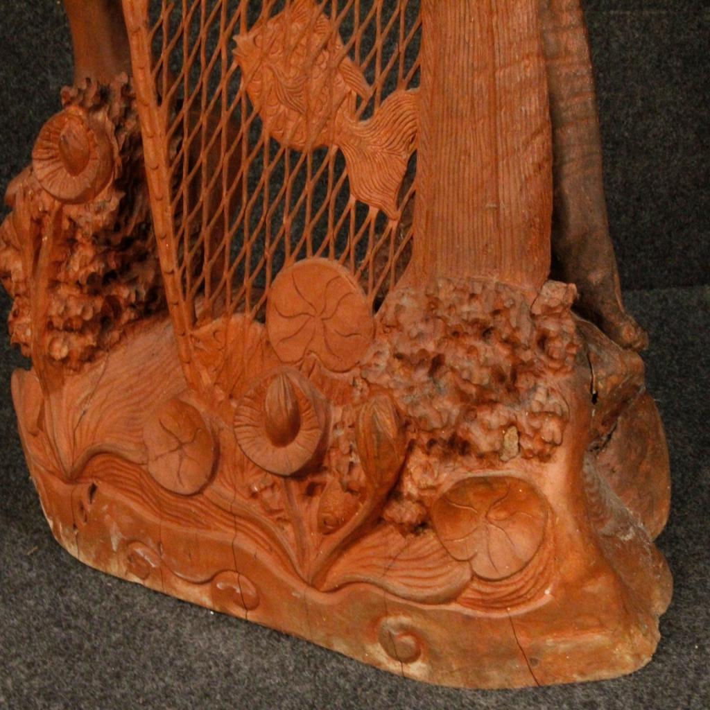 Bois Sculpture orientale de pêcheur en bois rouge du 20ème siècle, 1960