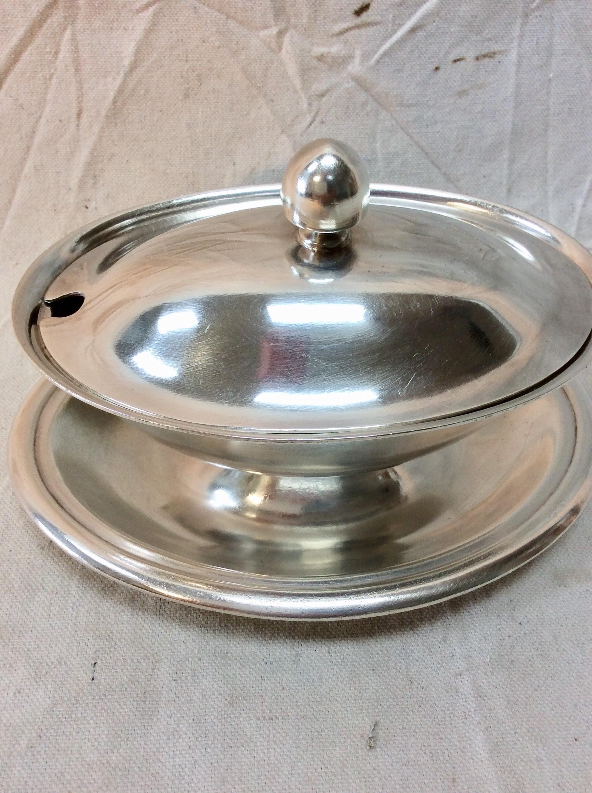 20th Century Reed & Barton Hotel Silver Silver Plate Covered Server 1