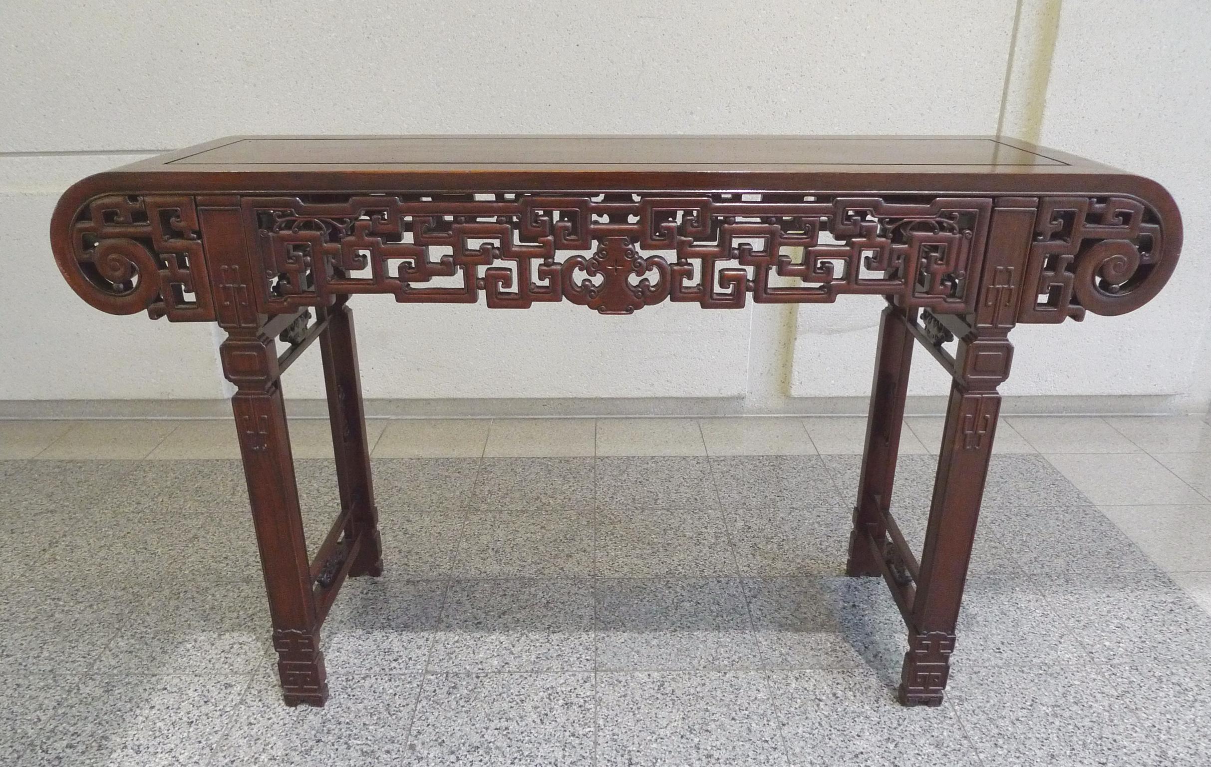 20th Century Refinished Elmwood Asian Altar Table 7