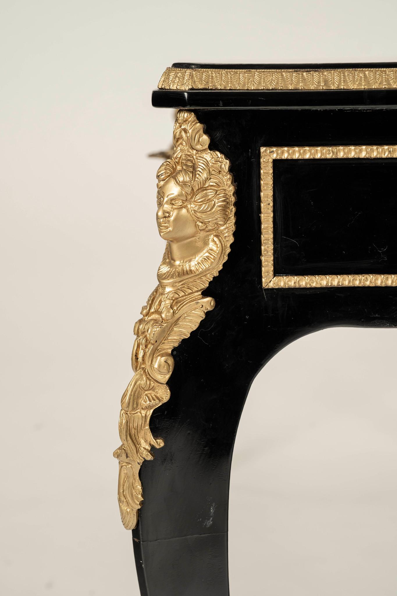 20th Century Regency Style Black Lacquered Desk For Sale 3