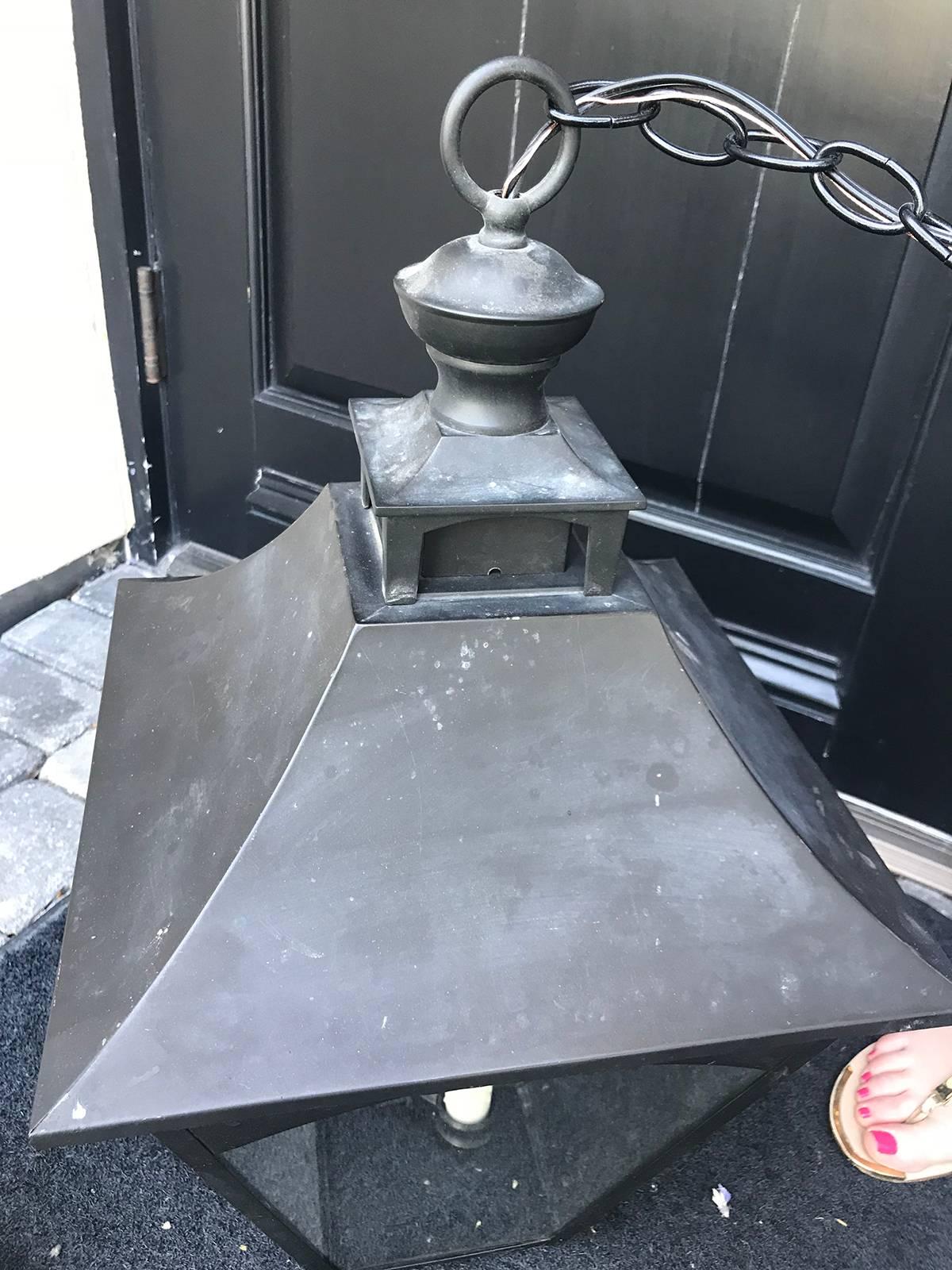 20th Century Regency Style Iron Lantern In Good Condition For Sale In Atlanta, GA
