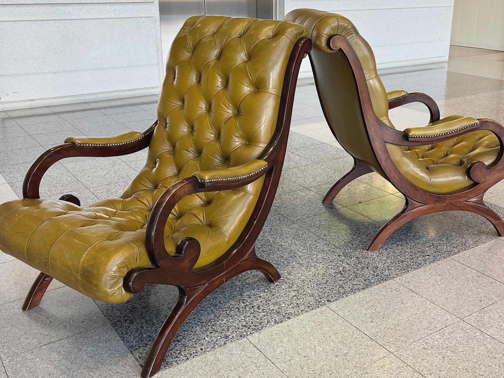 20th Century Regency Style Leather & Mahogany Armchairs, Pair For Sale 3