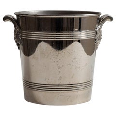 20th Century Regency Style Silver Plated Ice Bucket with Scallop Rim