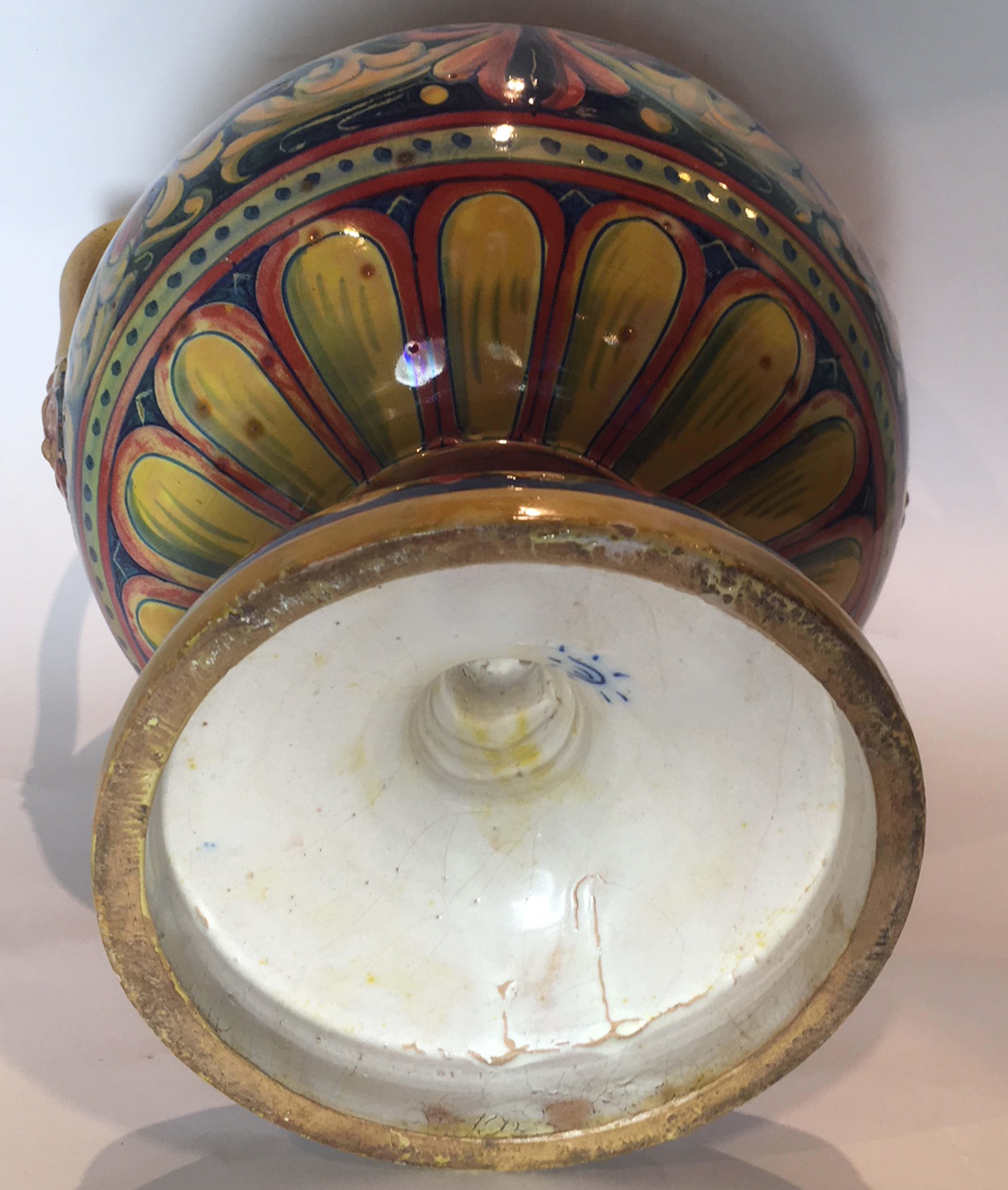 20th Century Renaissence Revival Polychrome Drawings Pottery Gualdo Tadino Vase For Sale 5