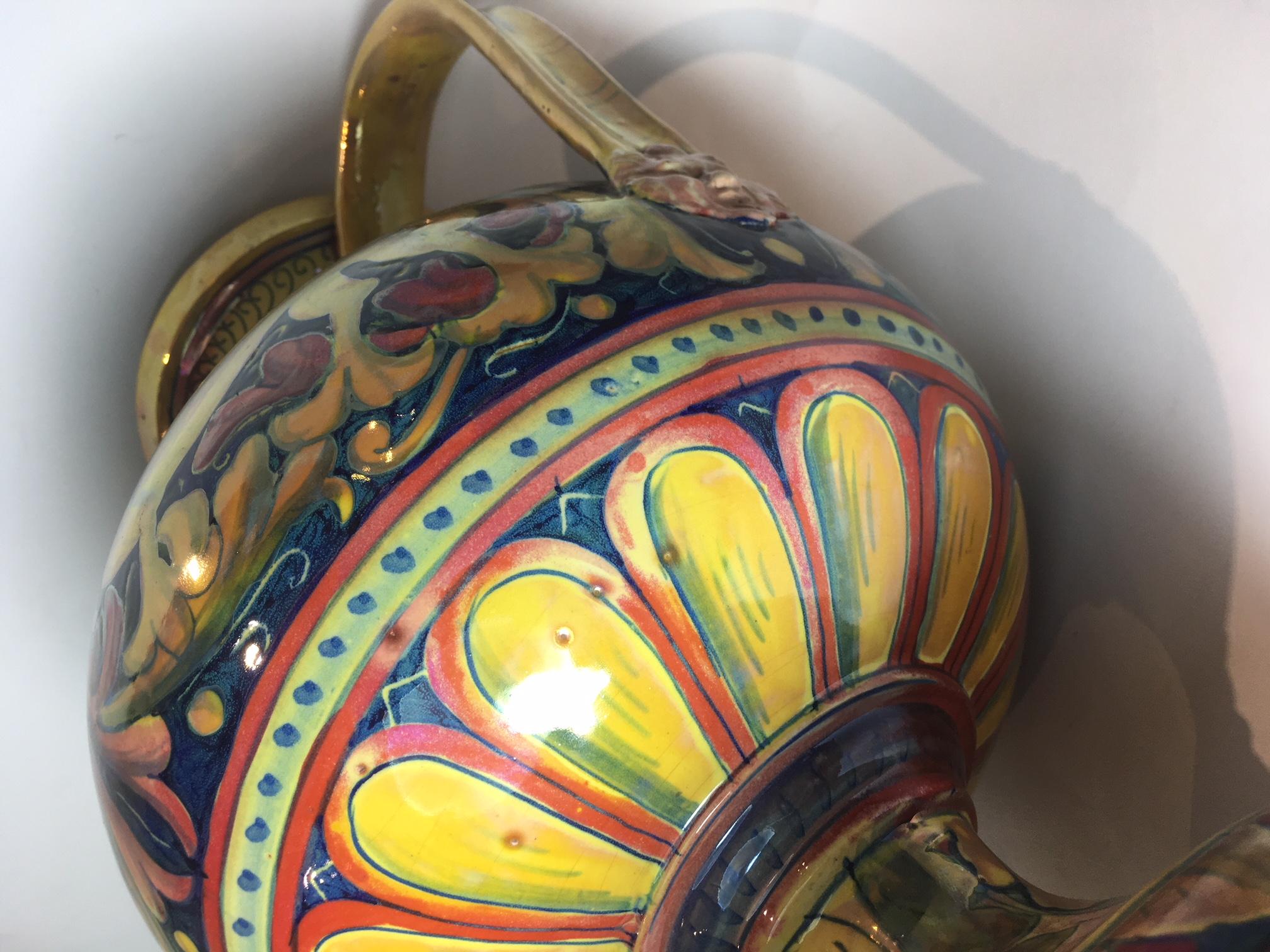 20th Century Renaissence Revival Polychrome Drawings Pottery Gualdo Tadino Vase For Sale 1