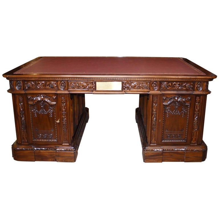 20th Century Replica of the White House Presidents Desk at 1stDibs