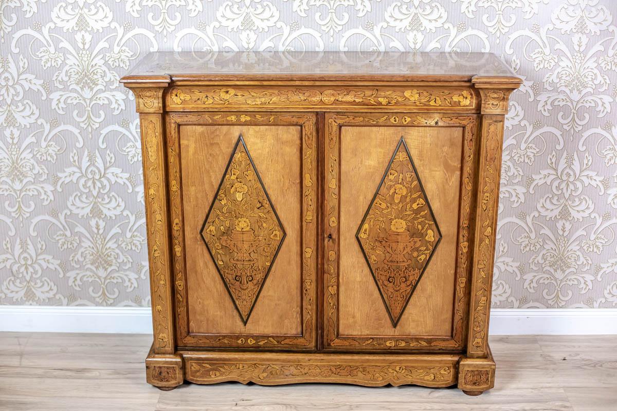 20th Century Richly Inlaid Cabinet In Good Condition In Opole, PL