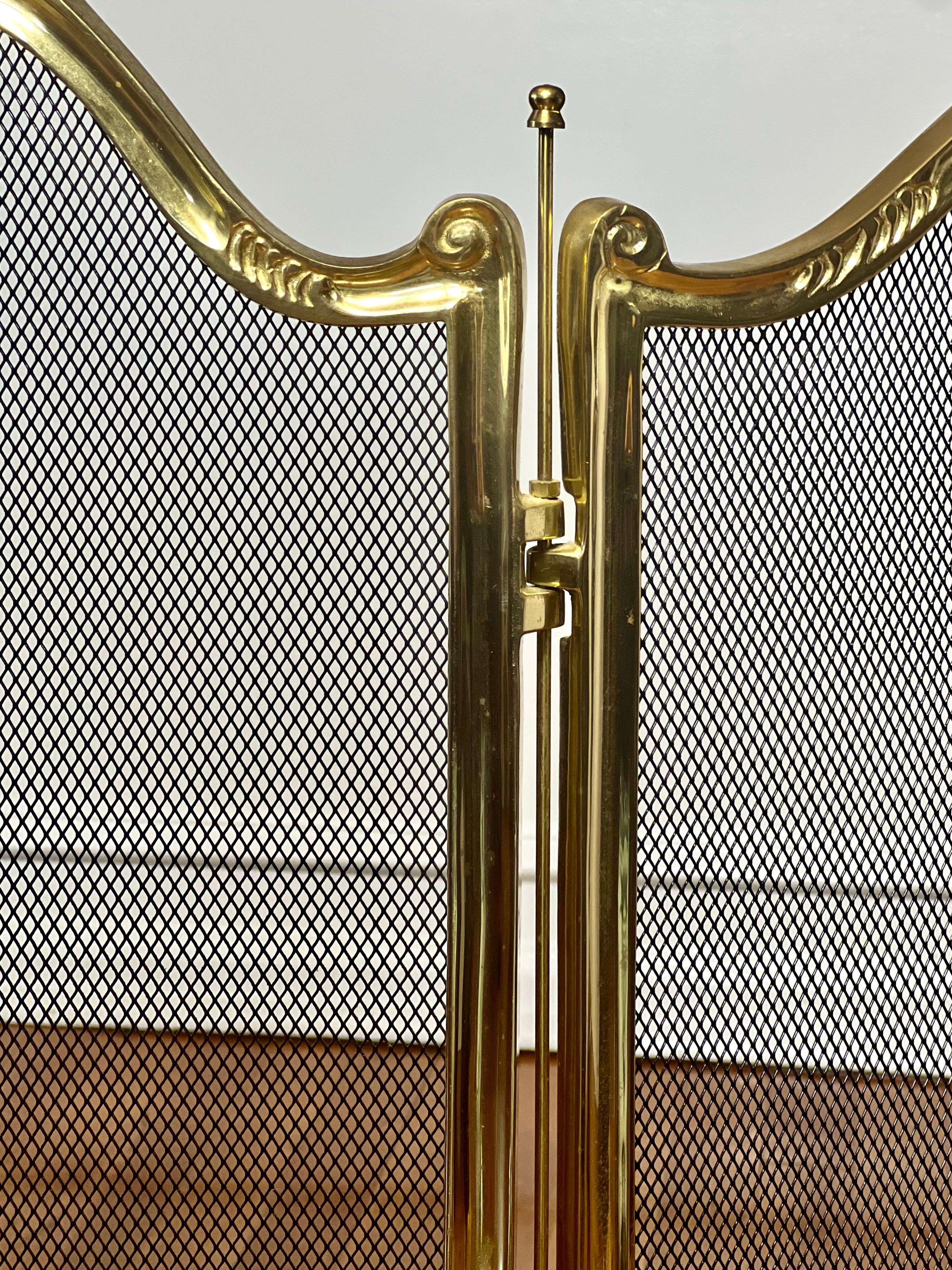20th Century Rococo Style Brass Trifold Fireplace Screen For Sale 5