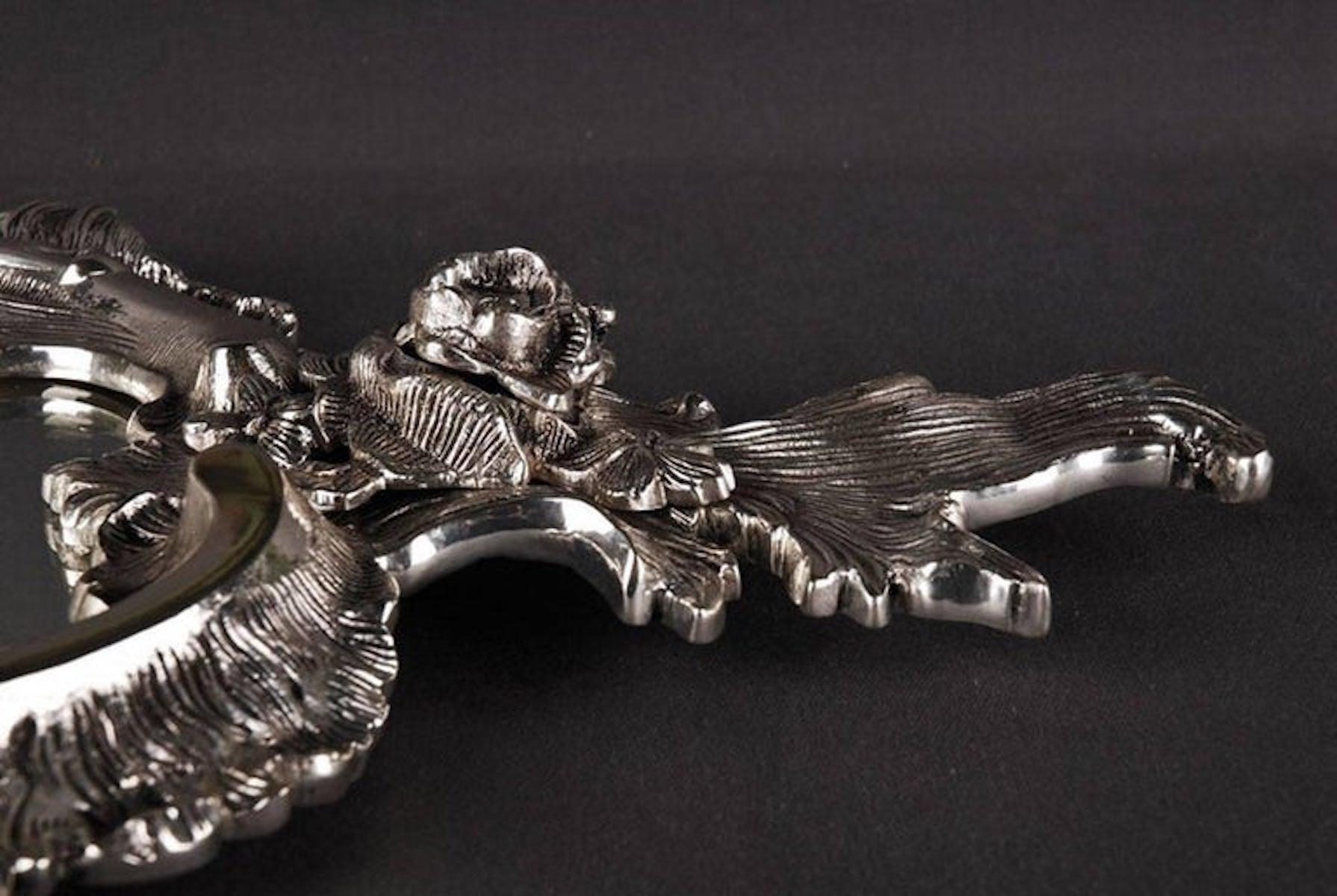 Specchio da parete in stile rococò del XX secolo in argento dorato in vendita 4