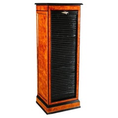 Armoire à portes roulantes du 20ème siècle avec tiroirs