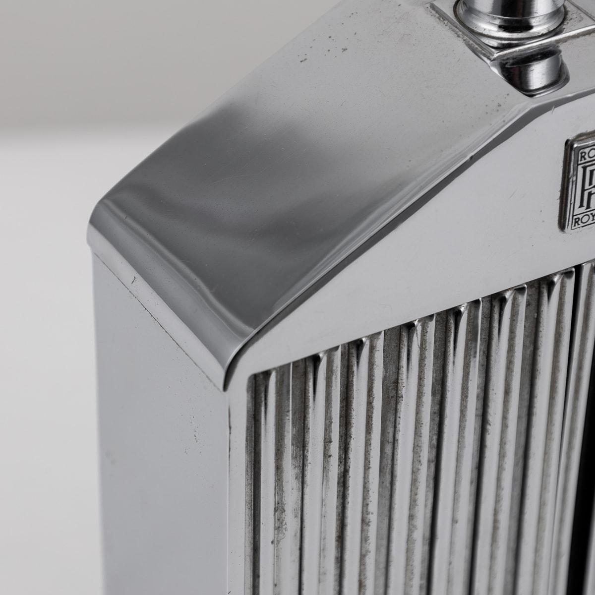 Decantador de rejilla de radiador Rolls Royce del siglo XX Por Ruddspeed, Inglaterra c.1970 en venta 6