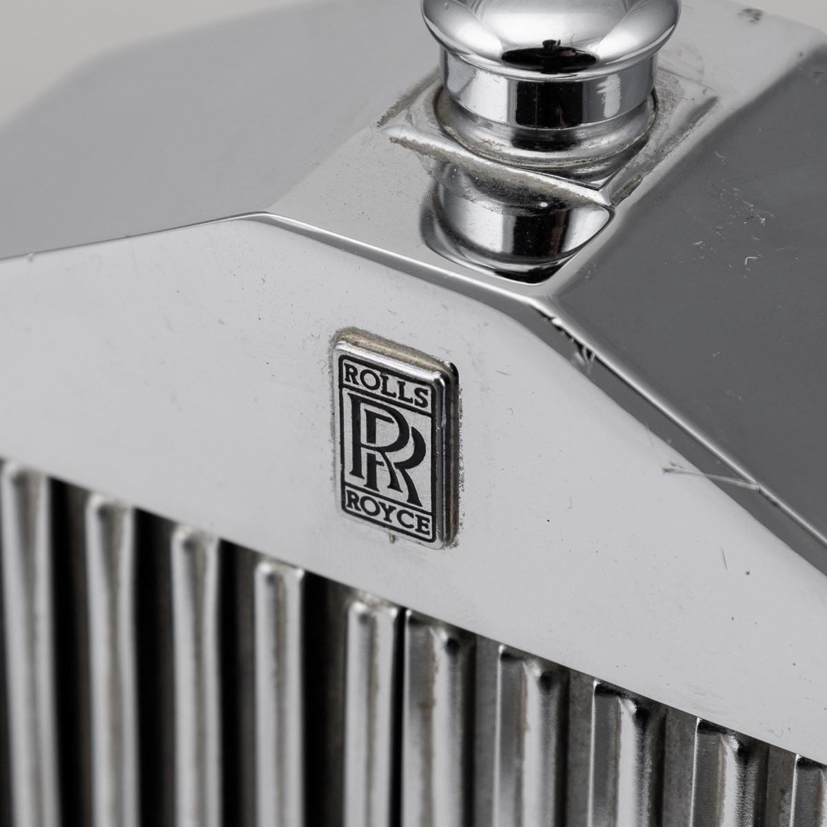 Decantador de rejilla de radiador Rolls Royce del siglo XX Por Ruddspeed, Inglaterra c.1970 en venta 1