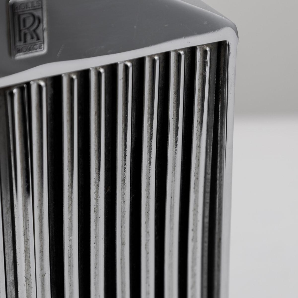 Decantador de rejilla de radiador Rolls Royce del siglo XX Por Ruddspeed, Inglaterra c.1970 en venta 1