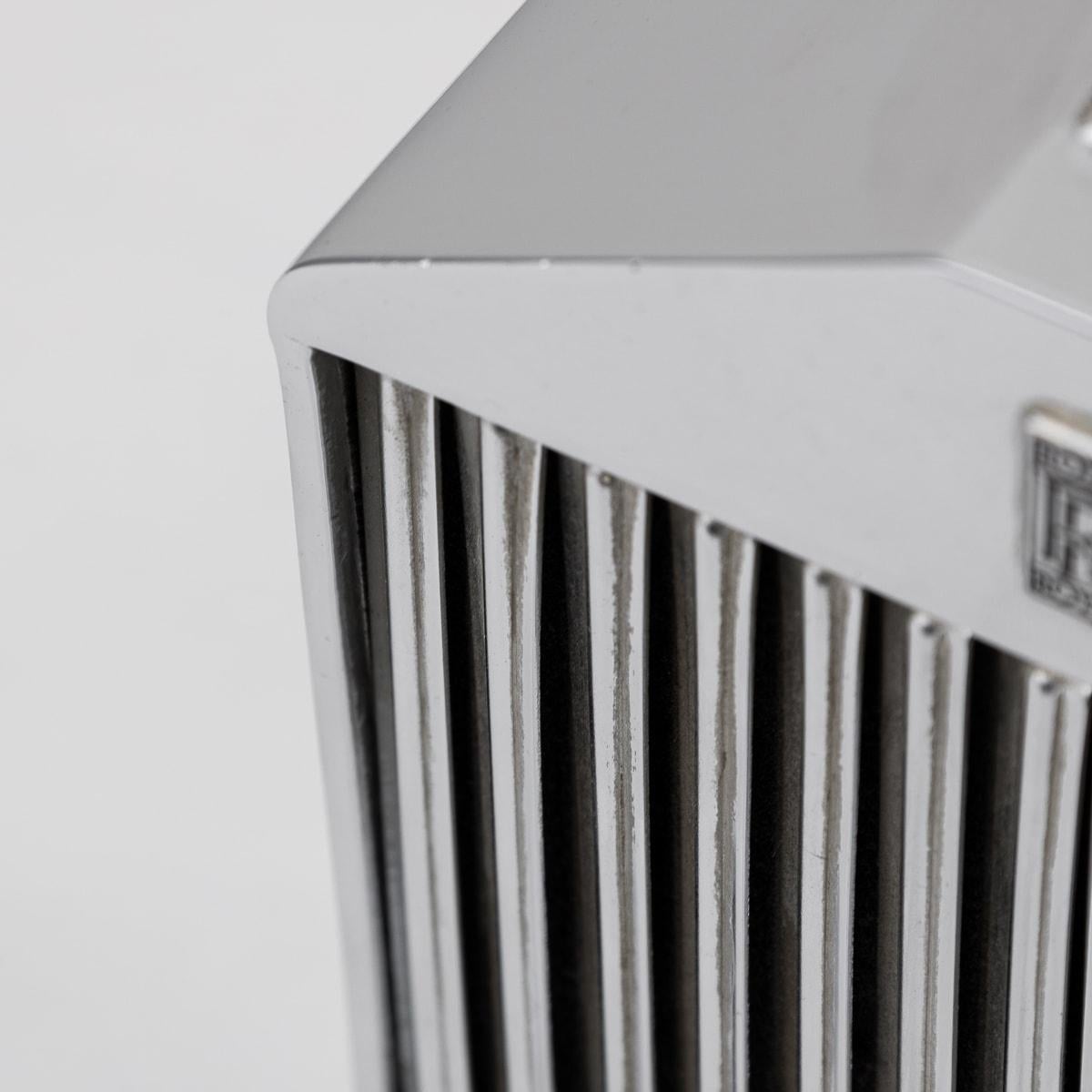 Decantador de rejilla de radiador Rolls Royce del siglo XX Por Ruddspeed, Inglaterra c.1970 en venta 3