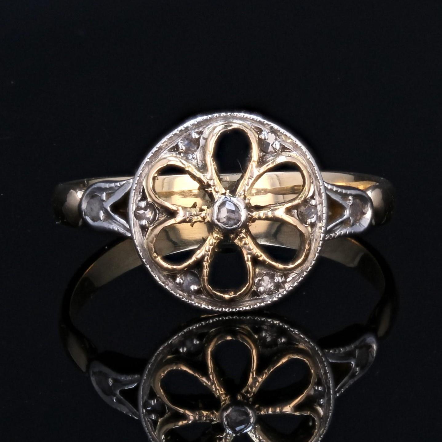 Belle Époque 20th Century Rose-Cut Diamonds 18 Karat Yellow Gold Platinum Rosette Ring For Sale