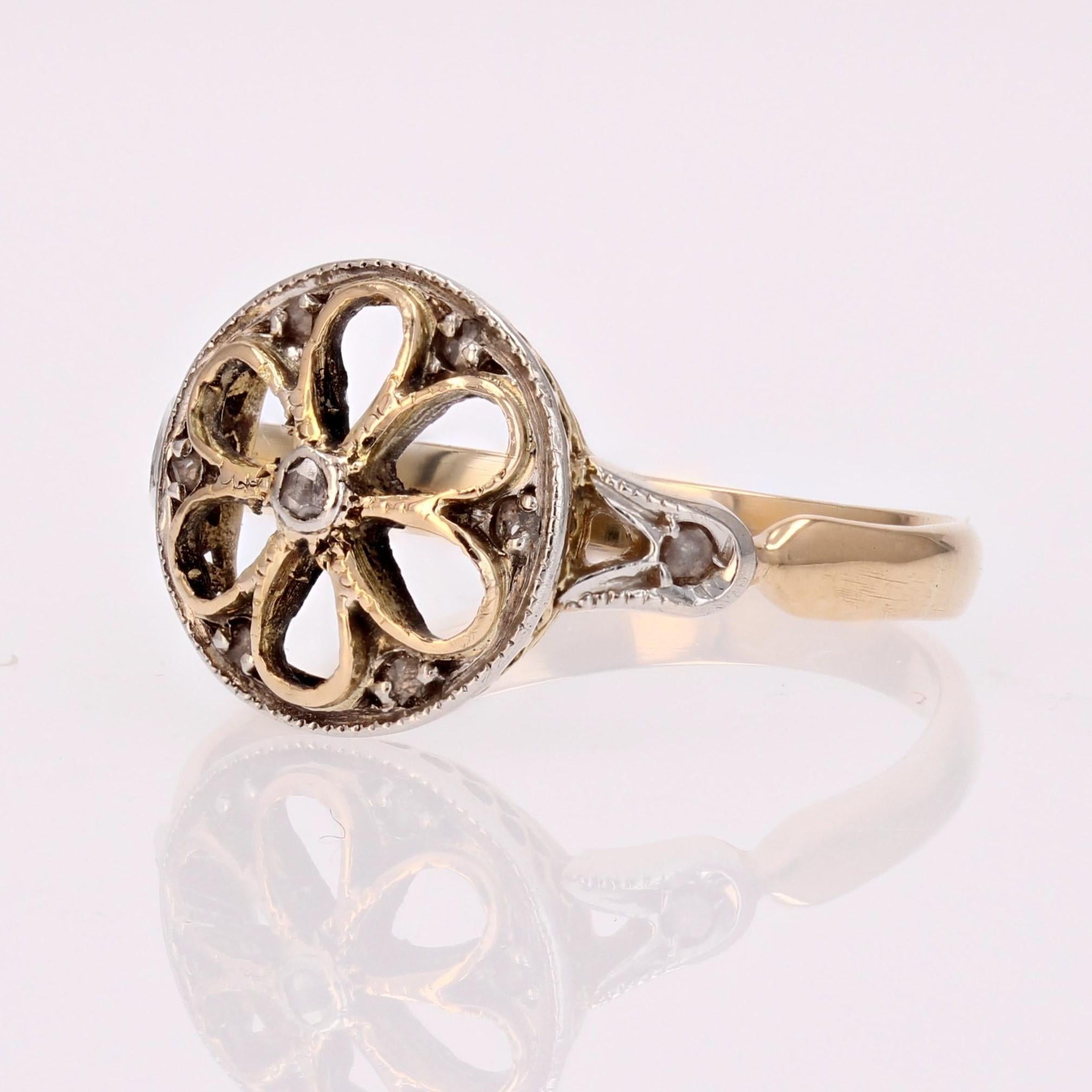 Women's 20th Century Rose-Cut Diamonds 18 Karat Yellow Gold Platinum Rosette Ring For Sale