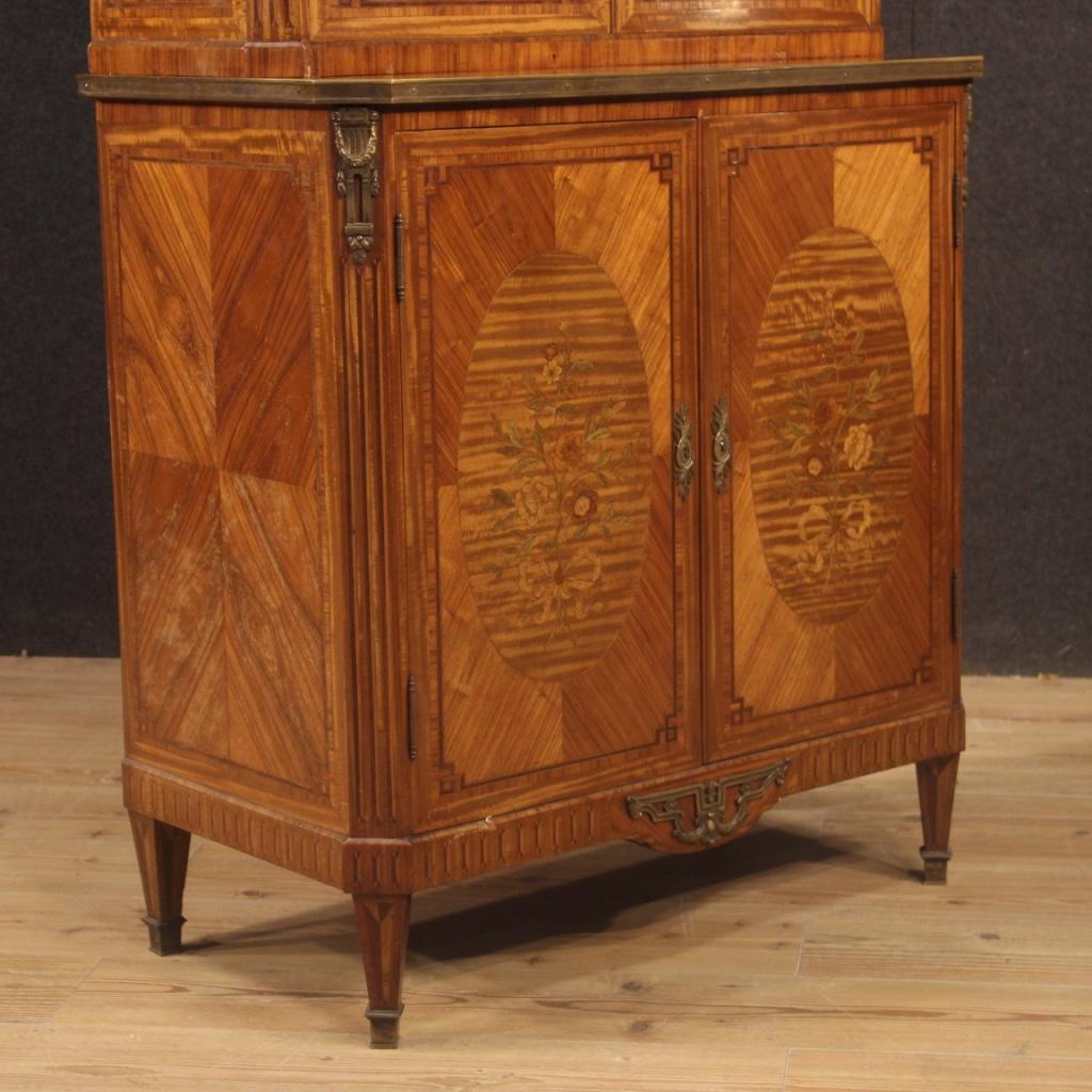 20th Century Inlaid Wood French Bookcase Cabinet, 1920 In Good Condition For Sale In Vicoforte, Piedmont