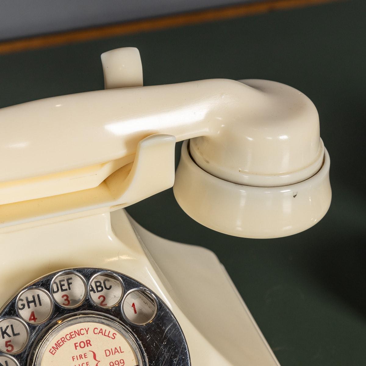 20th Century Rotary Bakelite Telephone & Bell System c.1940 4