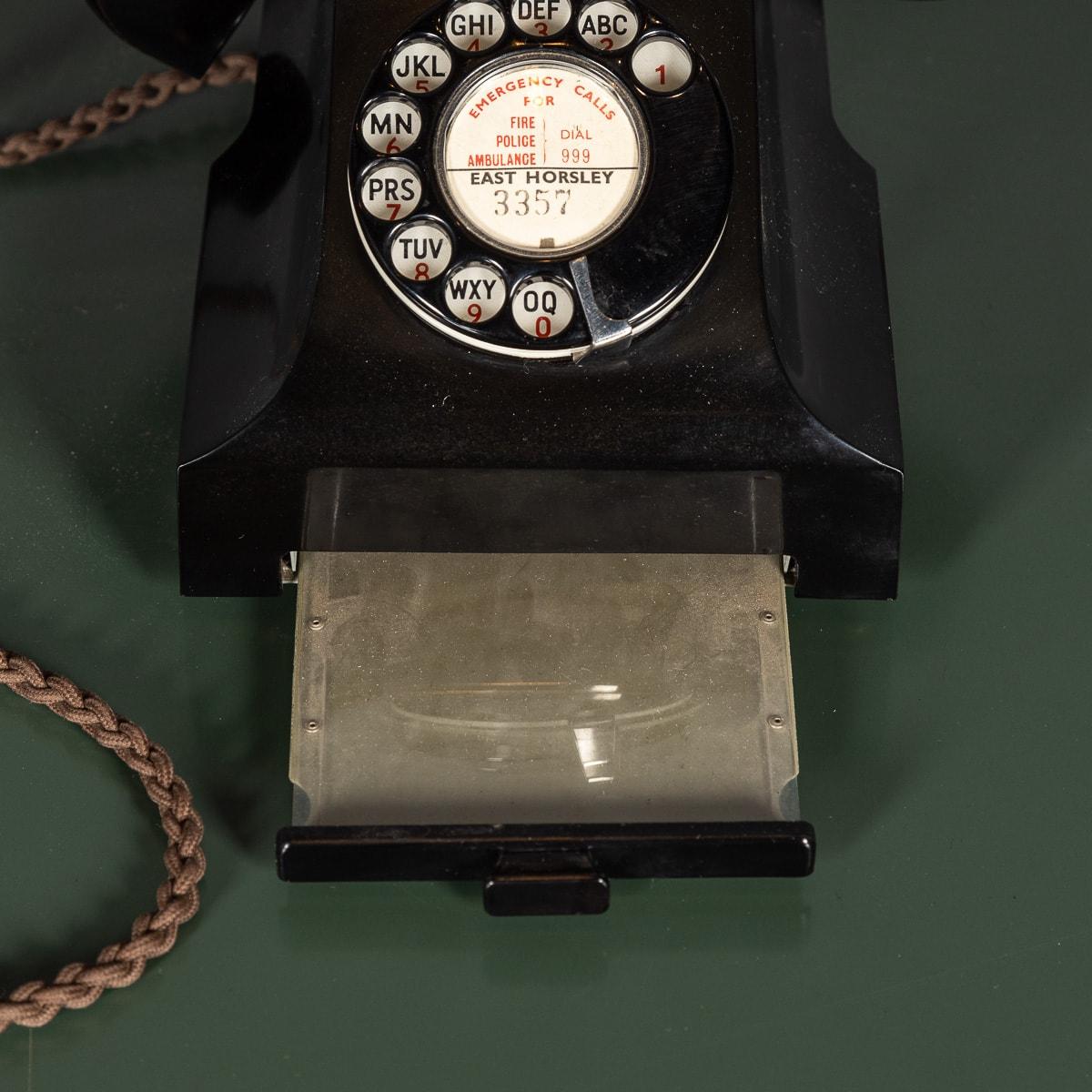 20th Century Rotary Bakelite Telephone c.1930 1