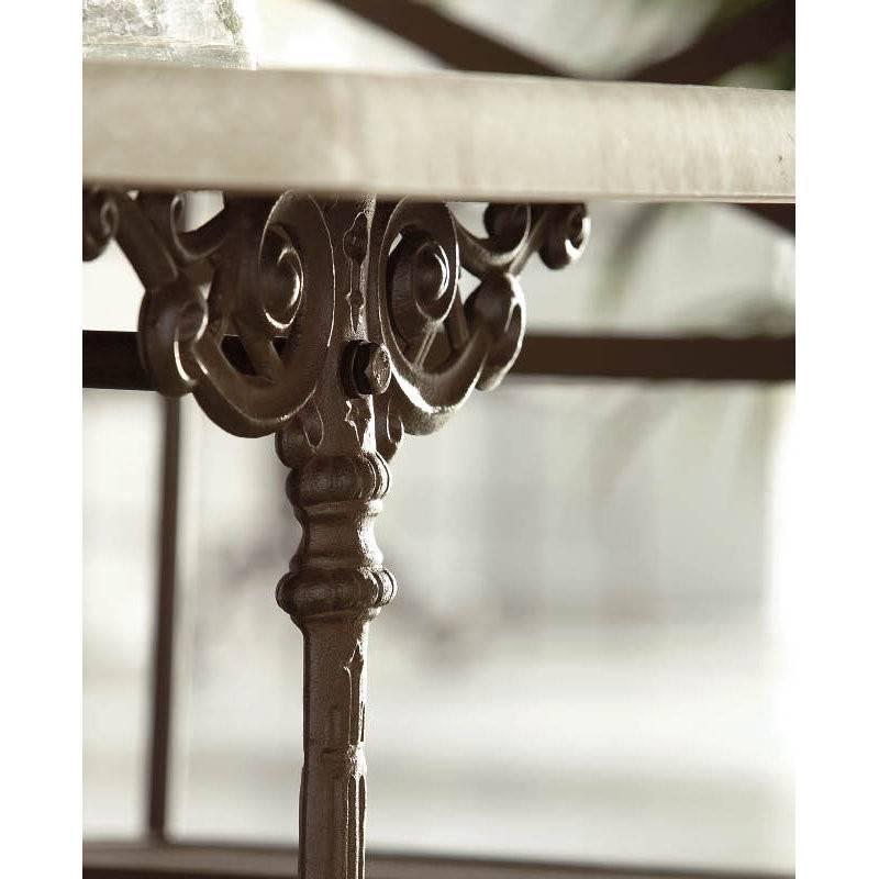 French style cast iron base with marble top garden table or bistro table.

The base it´s black but you can choose the colors.

Finely detailed cast iron base with white marble top.

Ideal for a kitchen.

Indoor and outdoor.