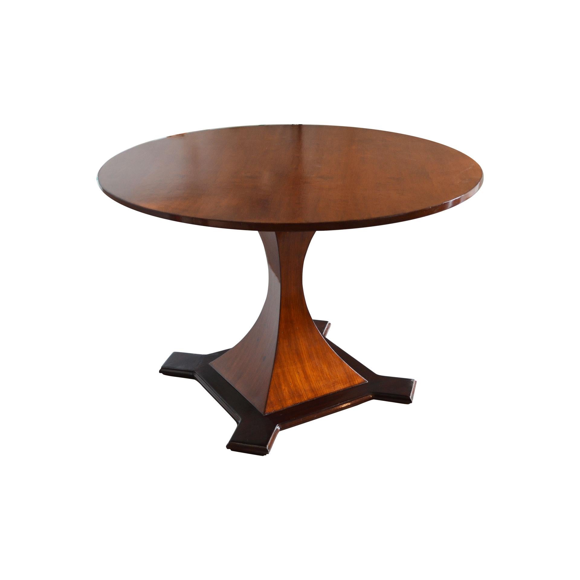 Mid-Century Modern 20th Century Round Dining Table in the Style of Carlo de Carli in Wood