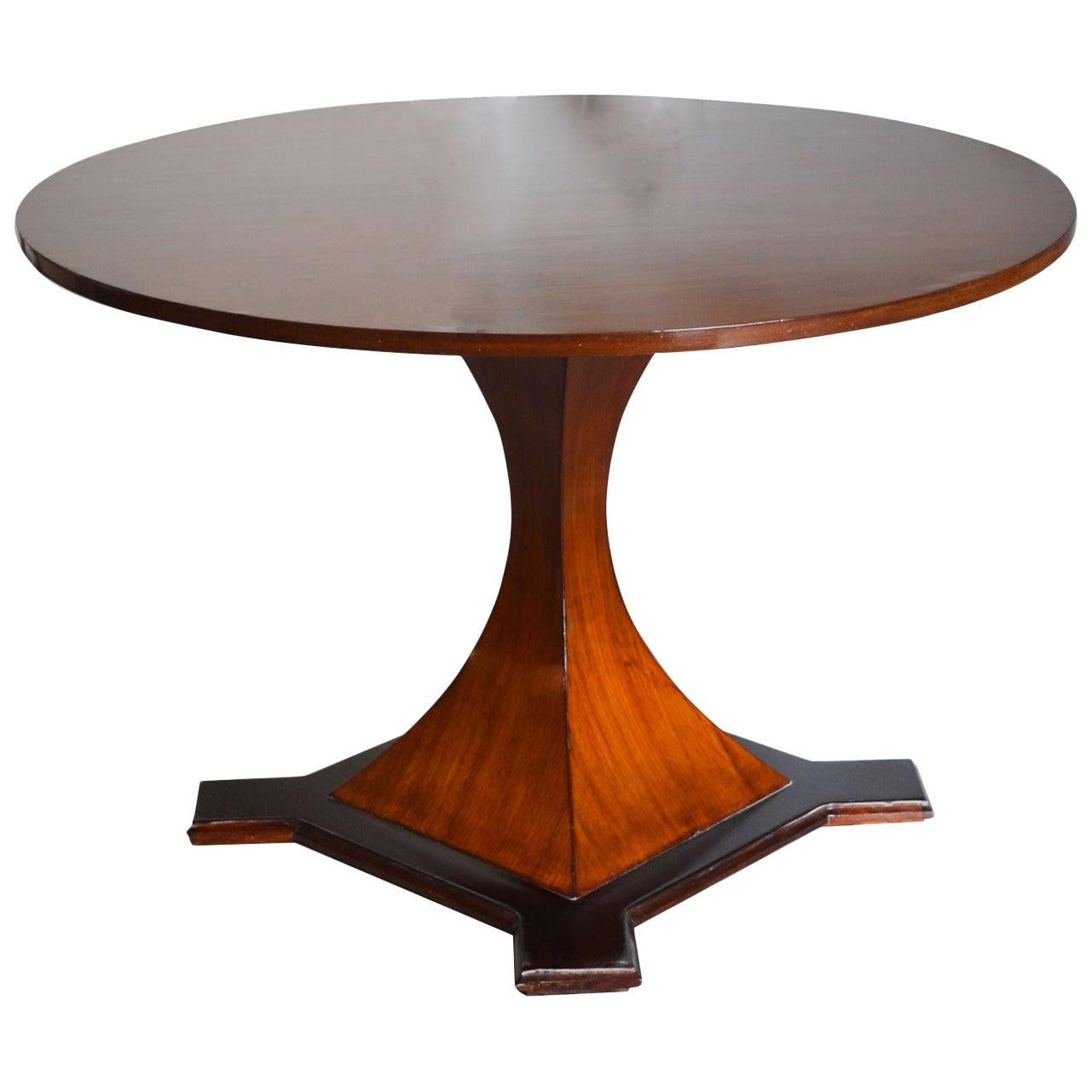 20th Century Round Dining Table in the Style of Carlo de Carli in Wood