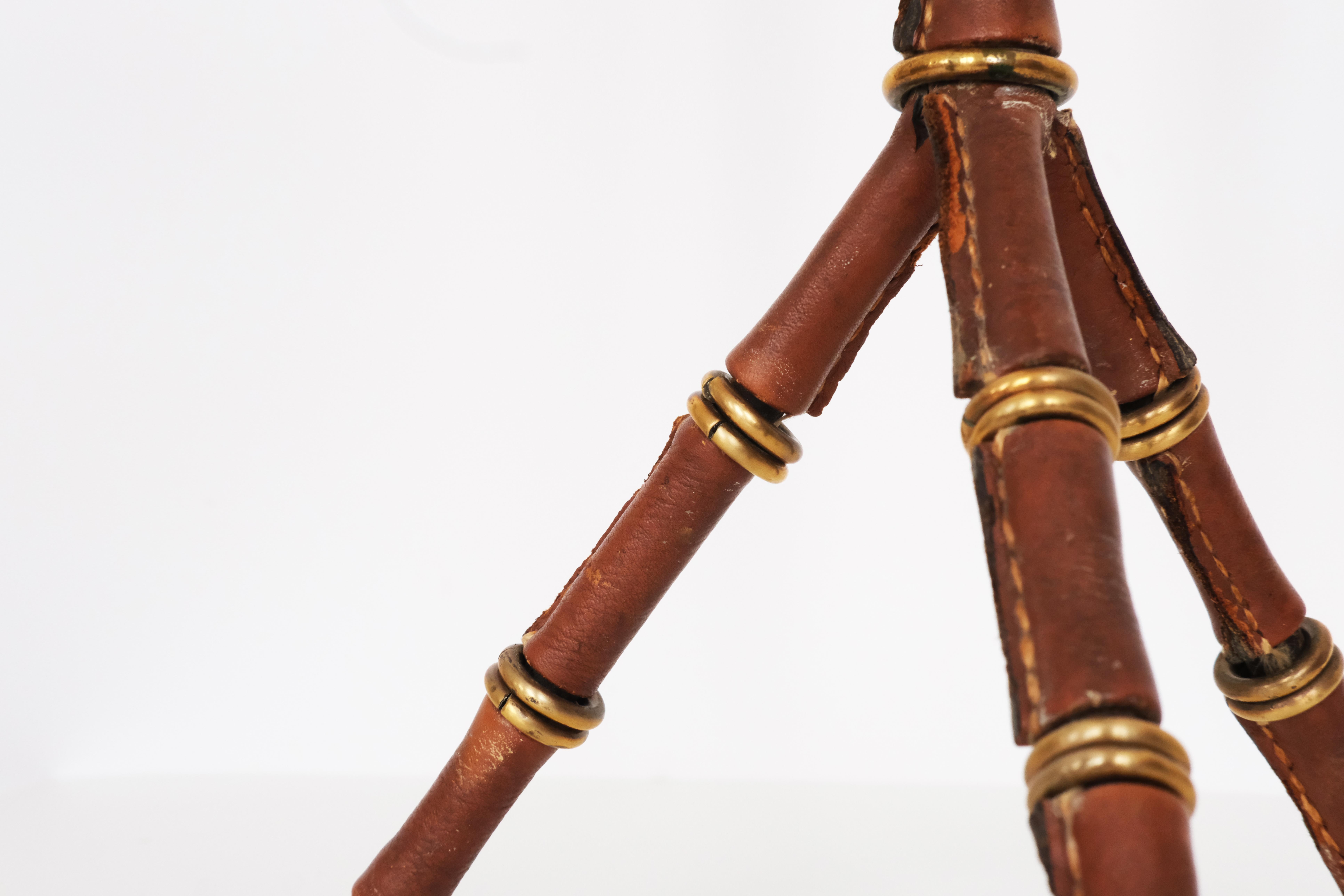 20th Century Round Smoking Table by Jacques Adnet in Brown Leather & Gold Metal For Sale 9