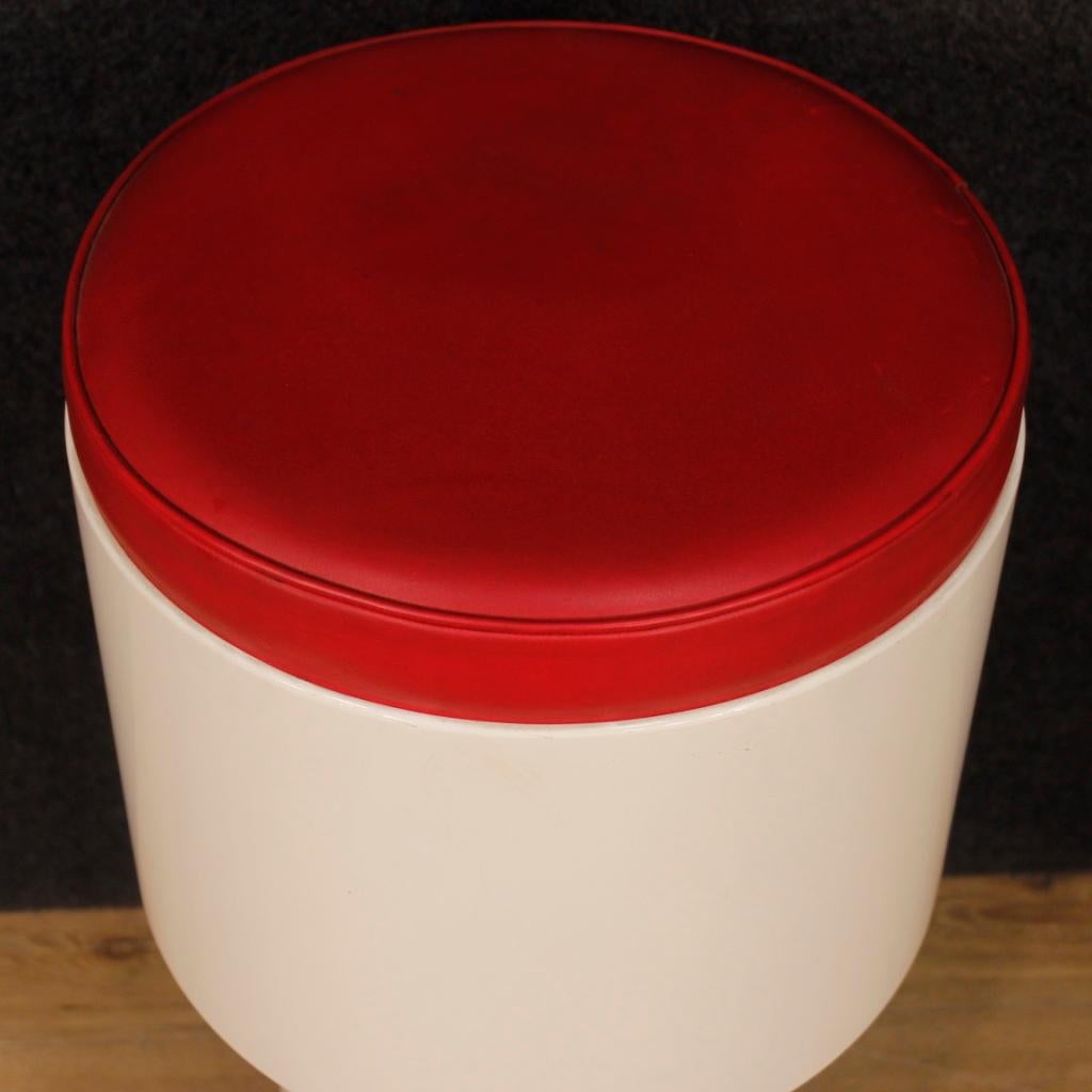 Late 20th Century 20th Century Round White and Red Resine Italian Joe Colombo Style Pair of Stools