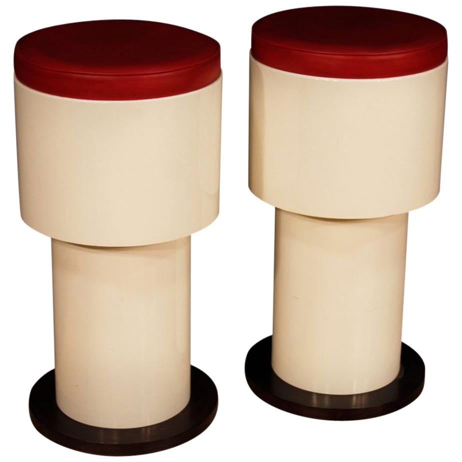 20th Century Round White and Red Resine Italian Joe Colombo Style Pair of Stools
