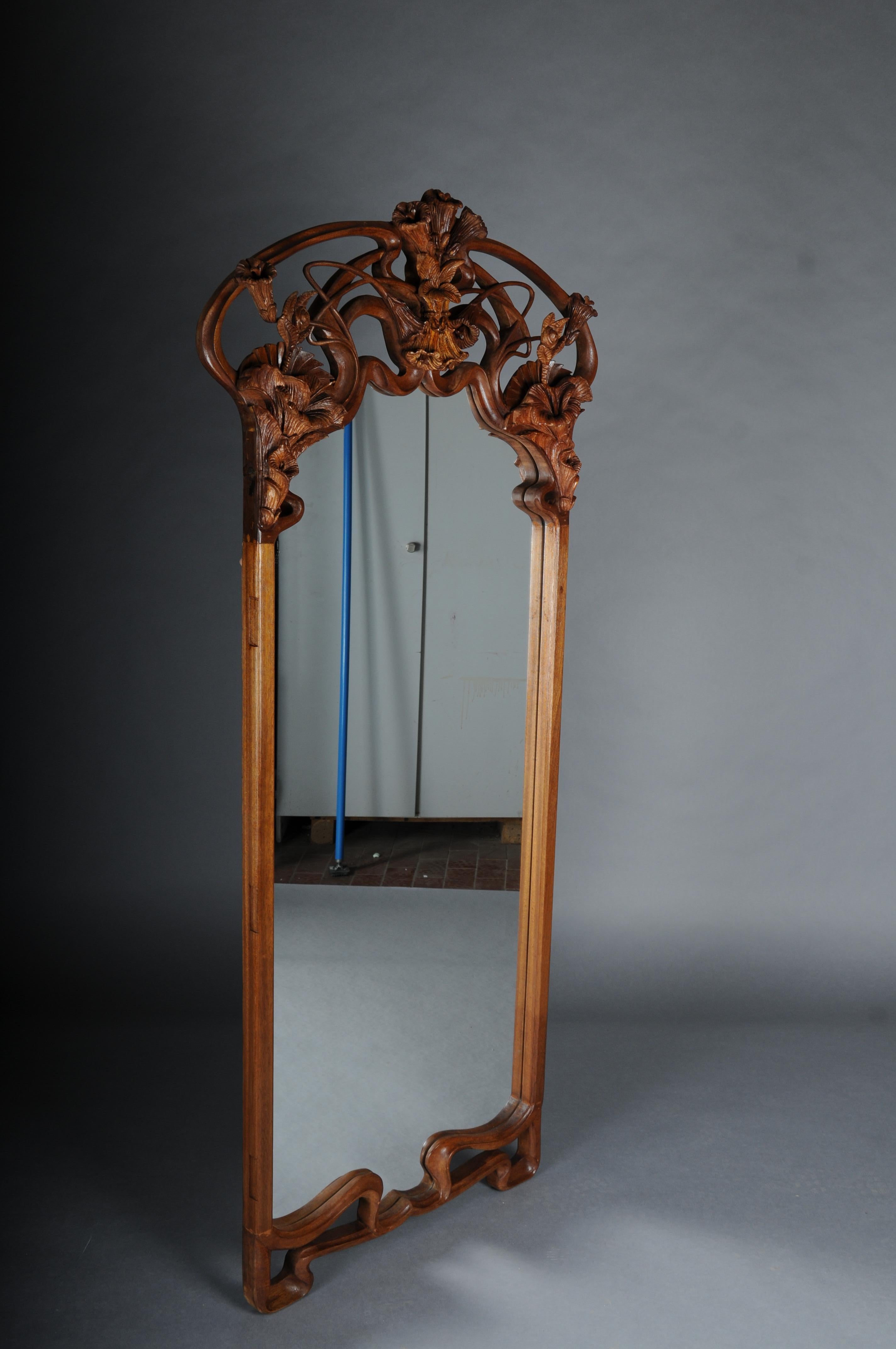 20th Century Royal French Art Noveau Wall Mirror For Sale 12