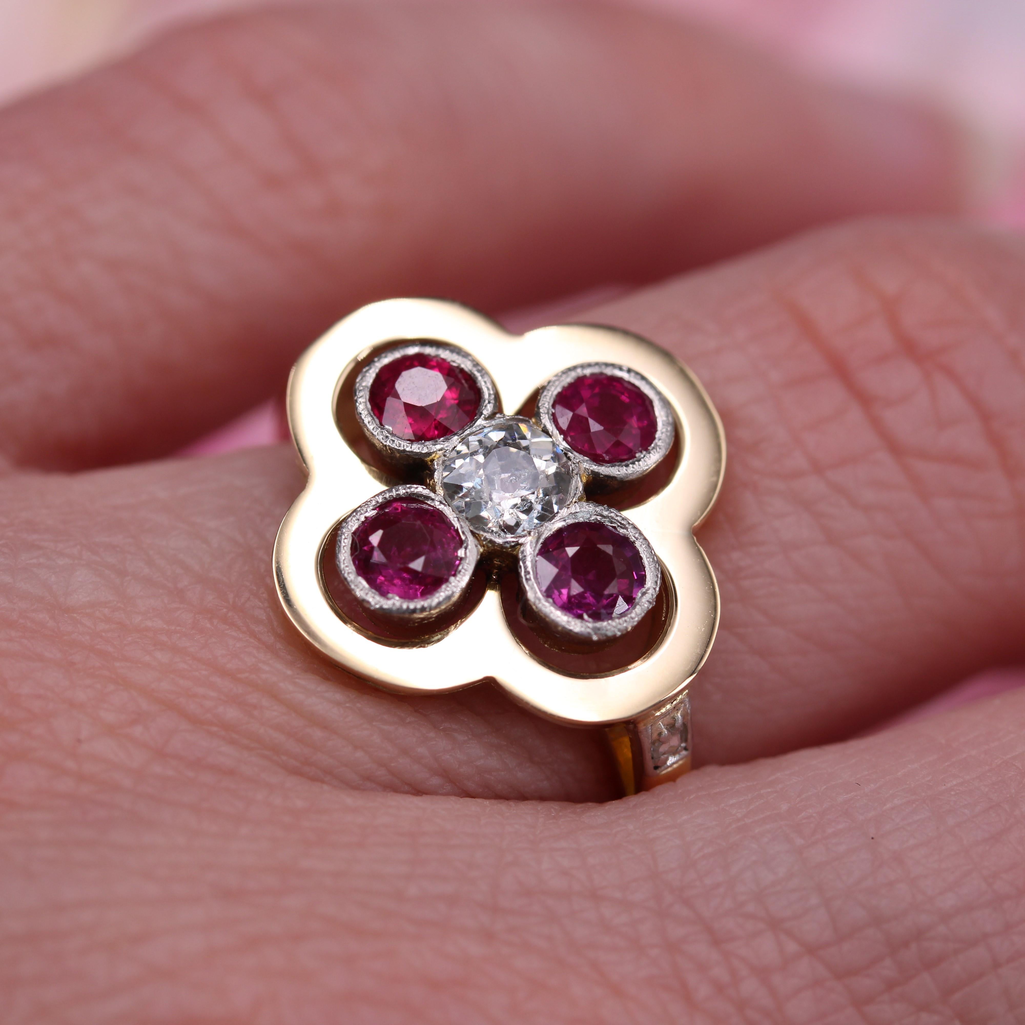20th Century Rubies Diamonds 18 Karat Yellow Gold Platinum Cloverleaf Ring For Sale 6
