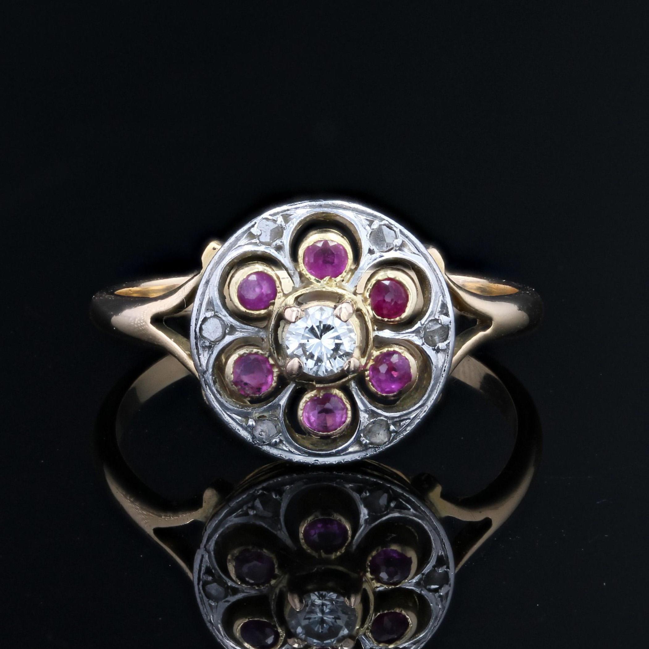 20th Century Rubies Diamonds 18 Karat Yellow Gold Platinum Round Ring In Good Condition For Sale In Poitiers, FR