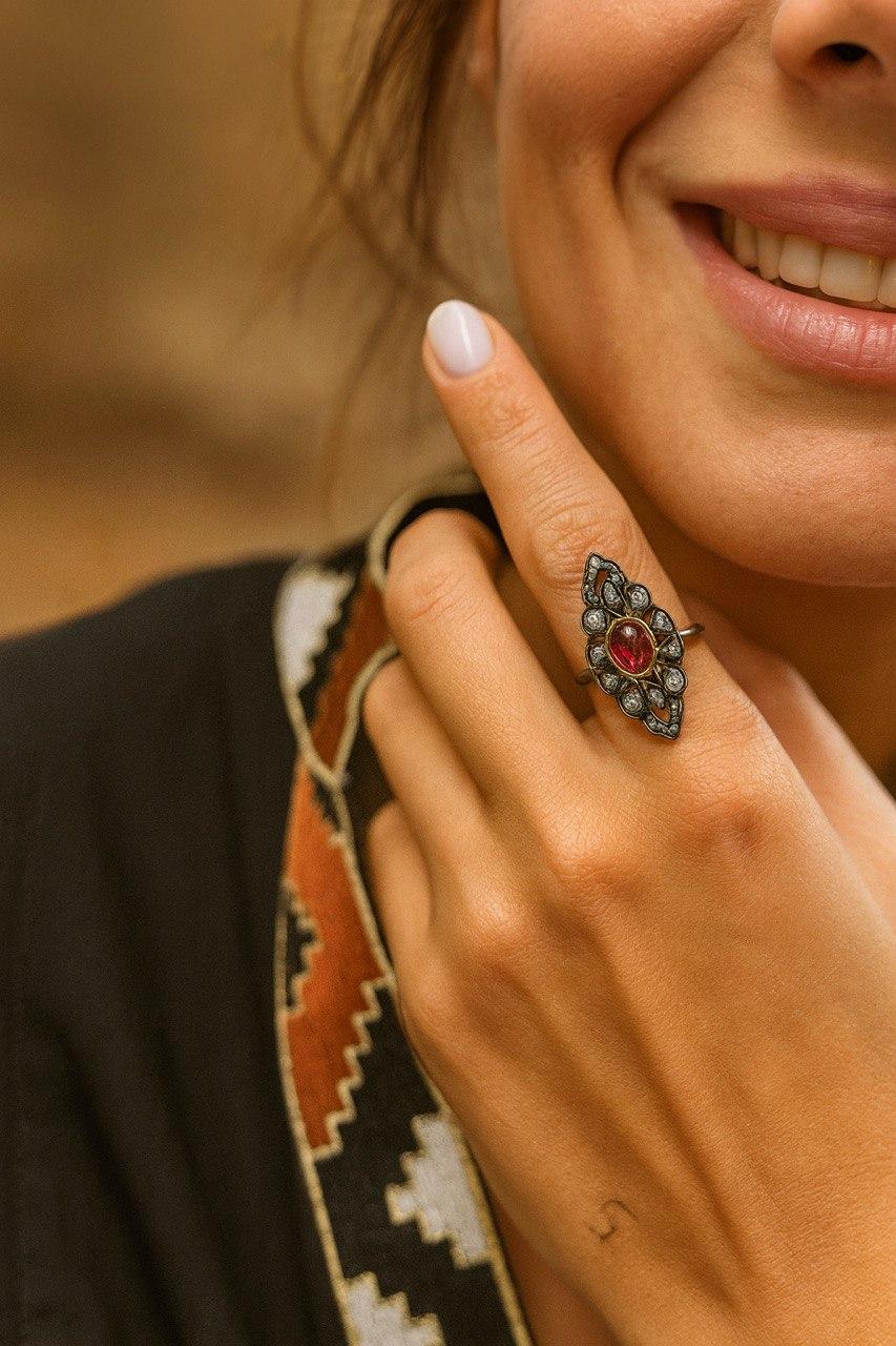 Rose Cut 20th Century Ruby and Rose-Cut Diamond Feather Ring. in vendita