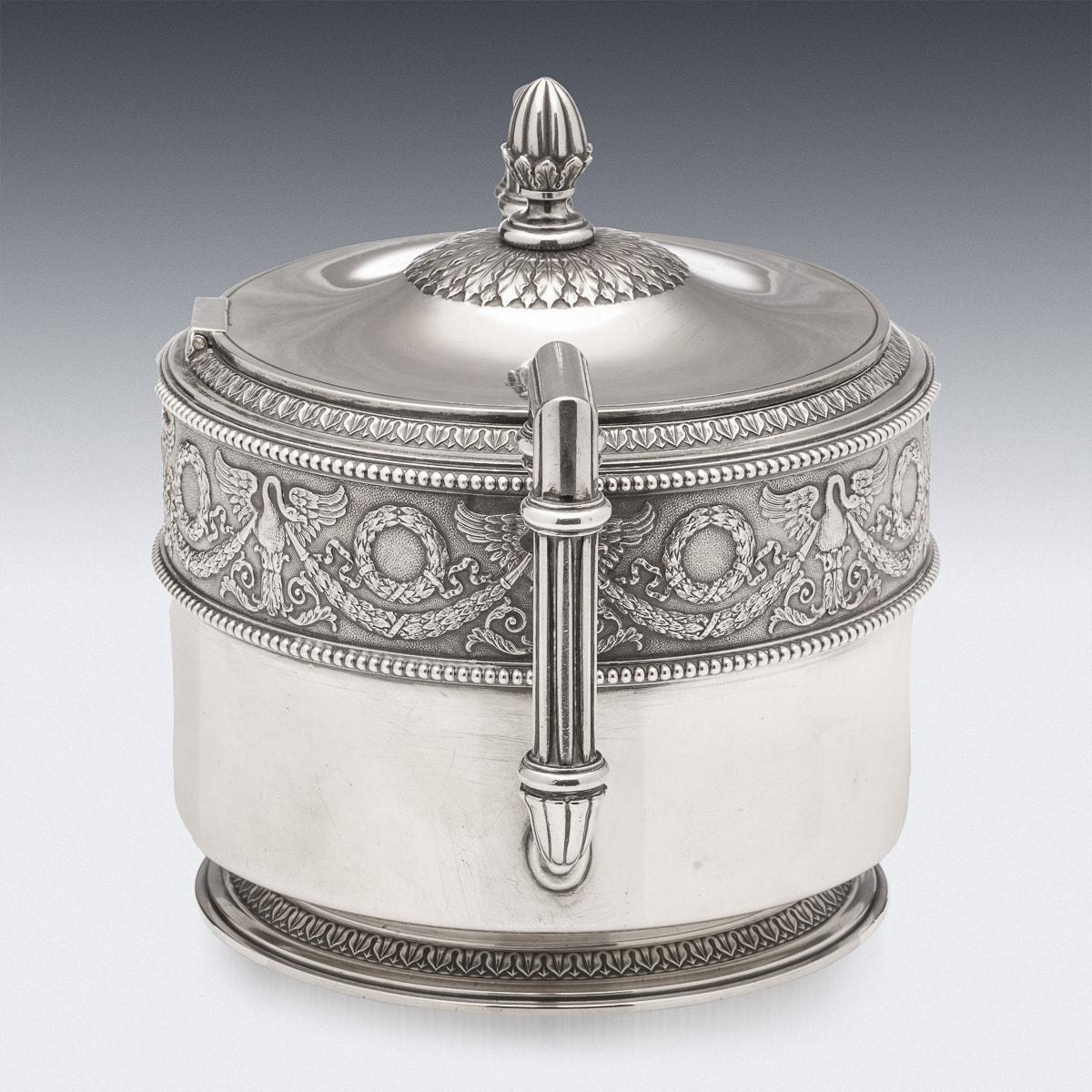 20th Century Russian Faberge Solid Silver Lidded Sugar Bowl, Moscow, c.1900 In Good Condition In Royal Tunbridge Wells, Kent